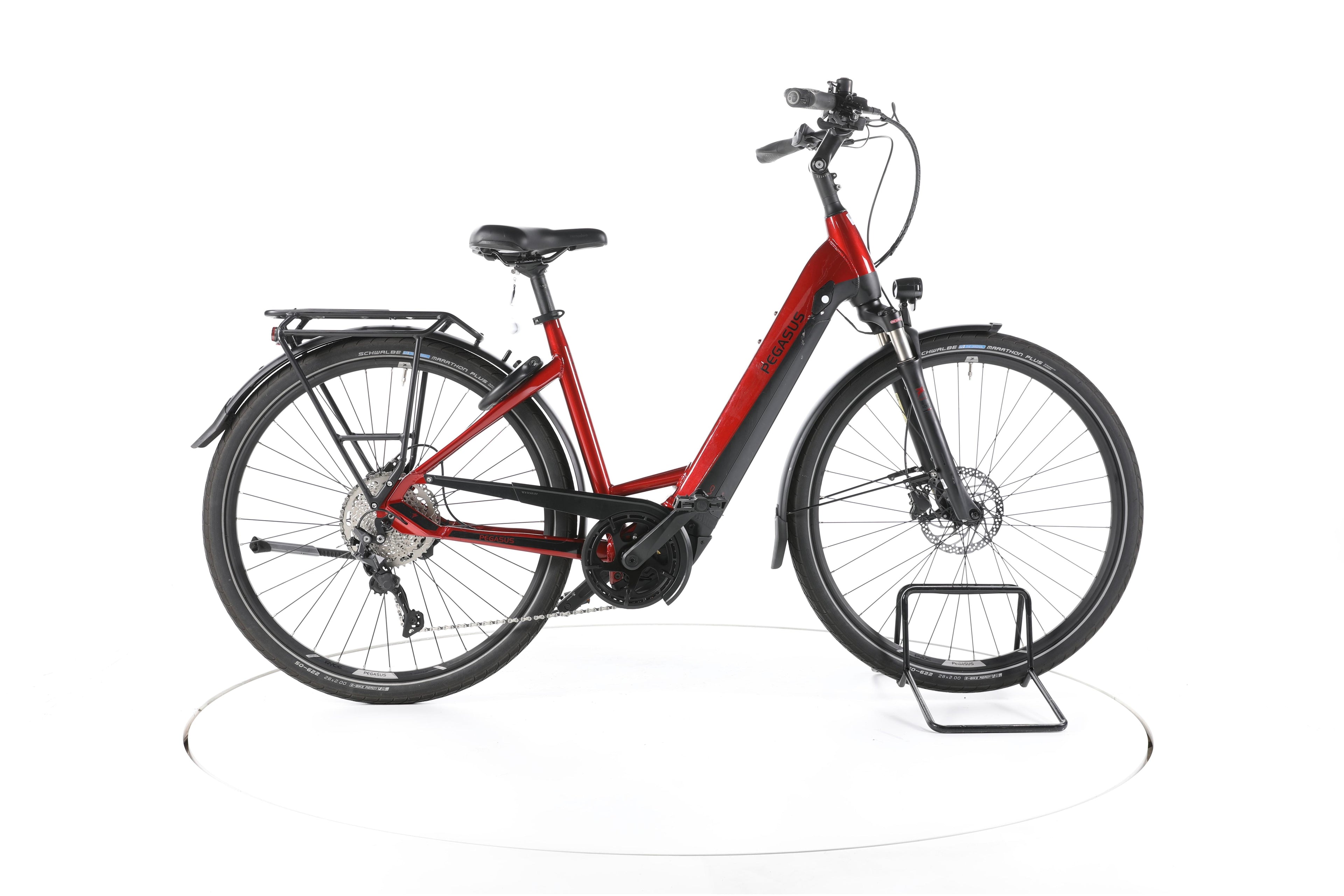 Pegasus Premio Evo 10 Lite Trekking E-Bike Tiefeinsteiger - Image 1