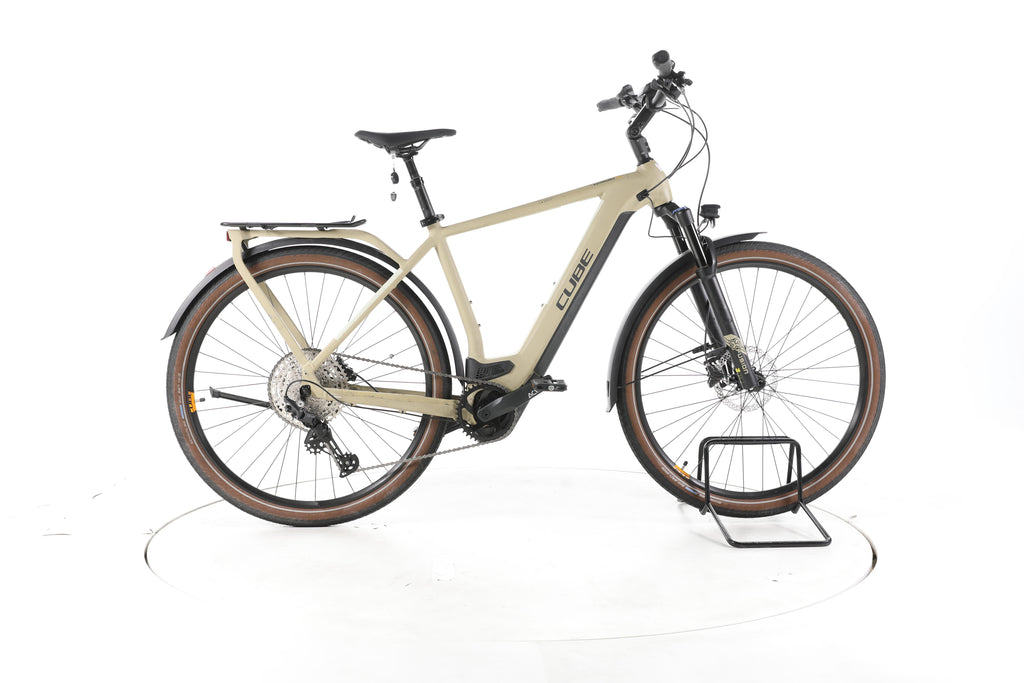 Cube Kathmandu Hybrid Pro Trekking E-Bike - Image 1