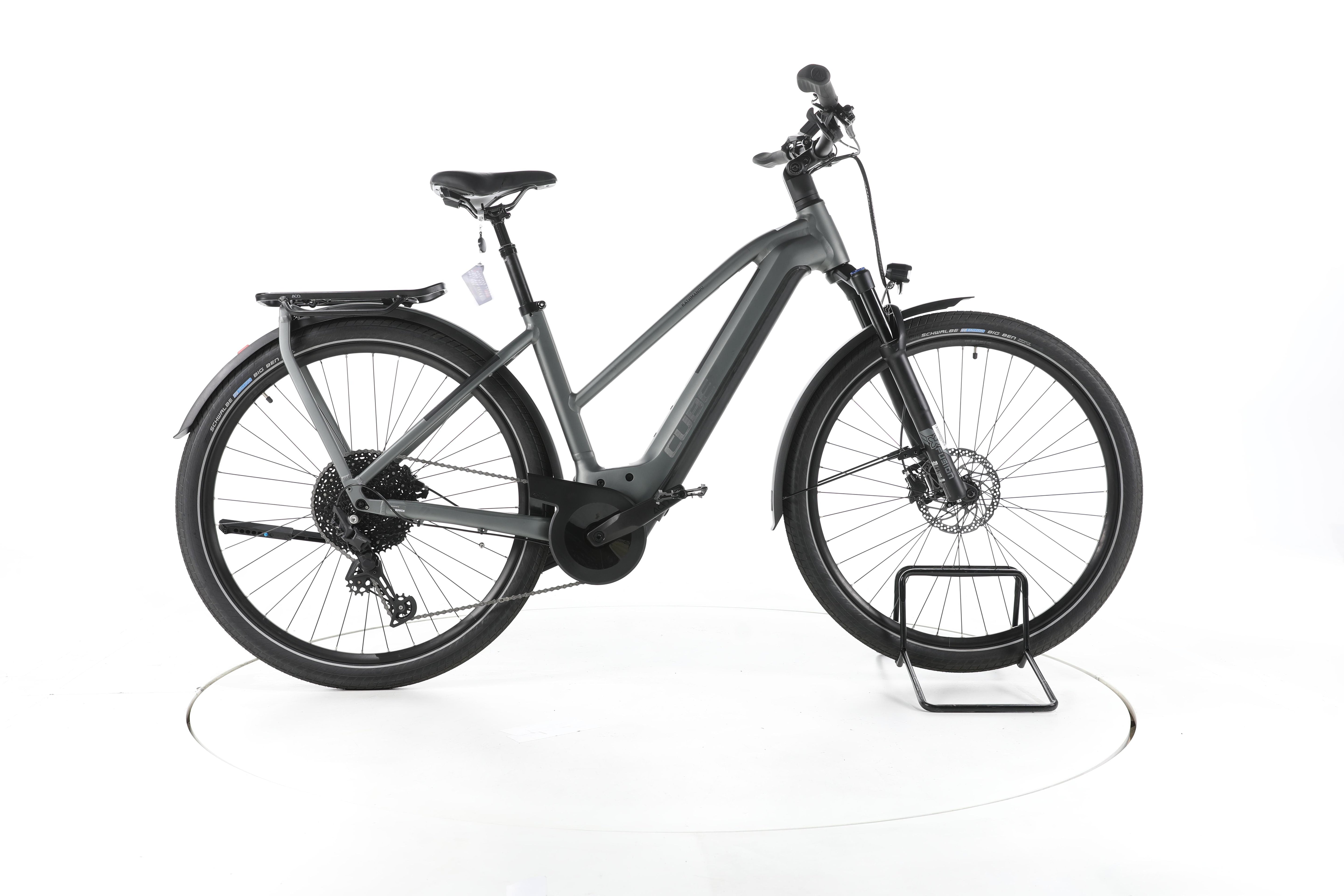 Cube Kathmandu Hybrid Pro Trekking E-Bike - Image 1