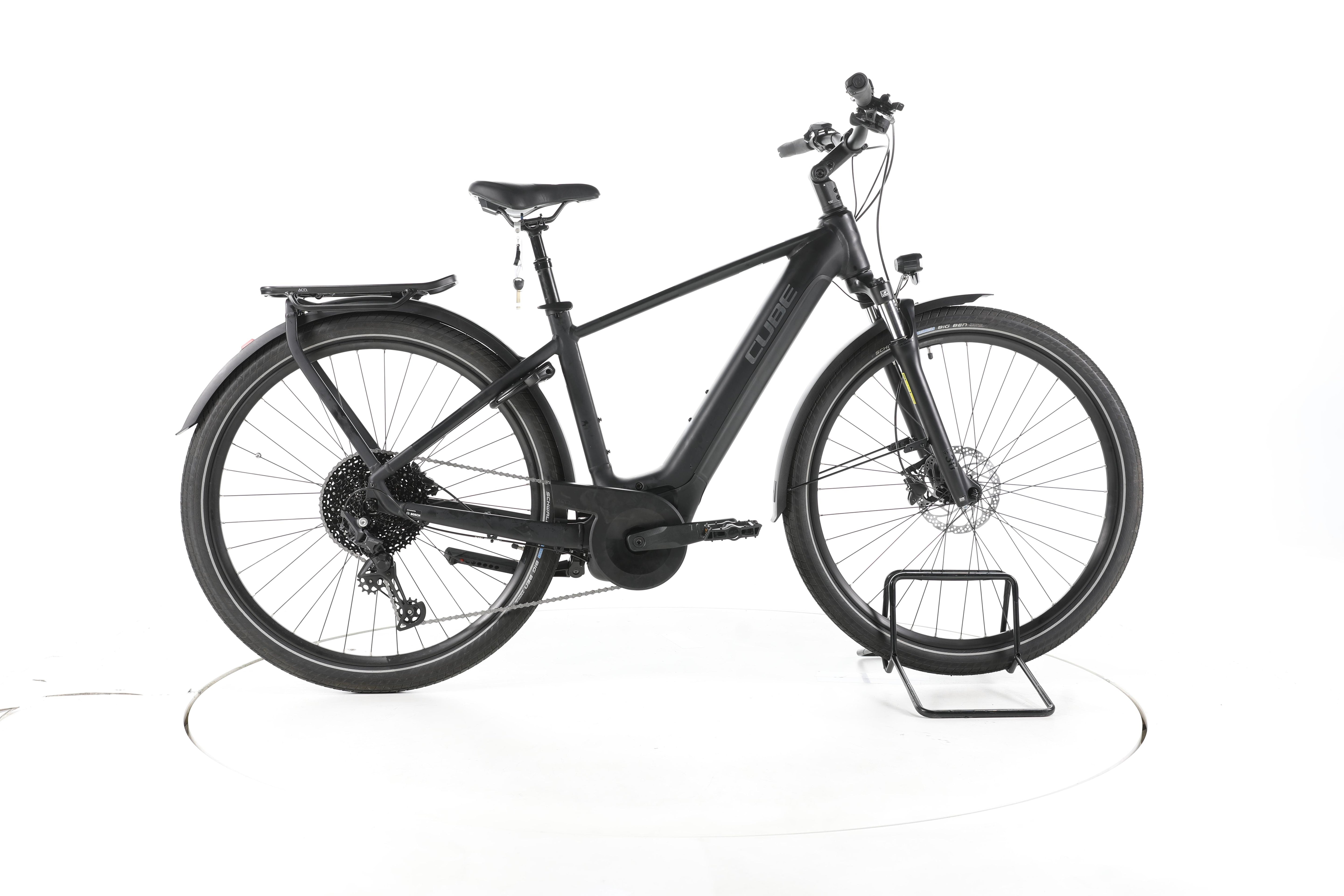 Cube Touring Hybrid Pro Trekking E-Bike - Image 1