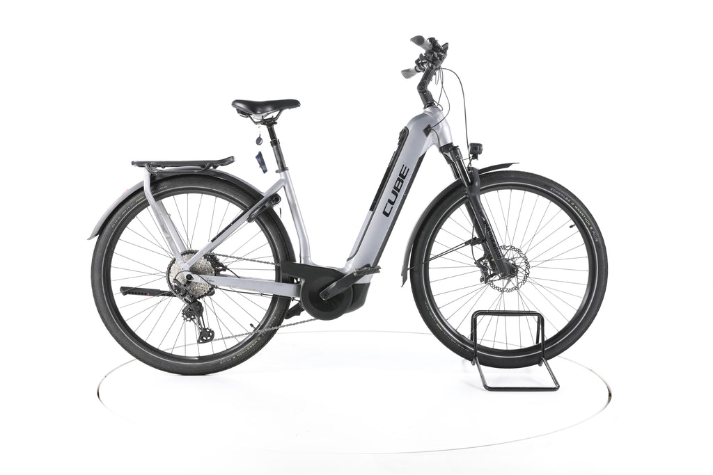 Cube Kathmandu Hybrid SL Trekking E-Bike Tiefeinsteiger - Image 1