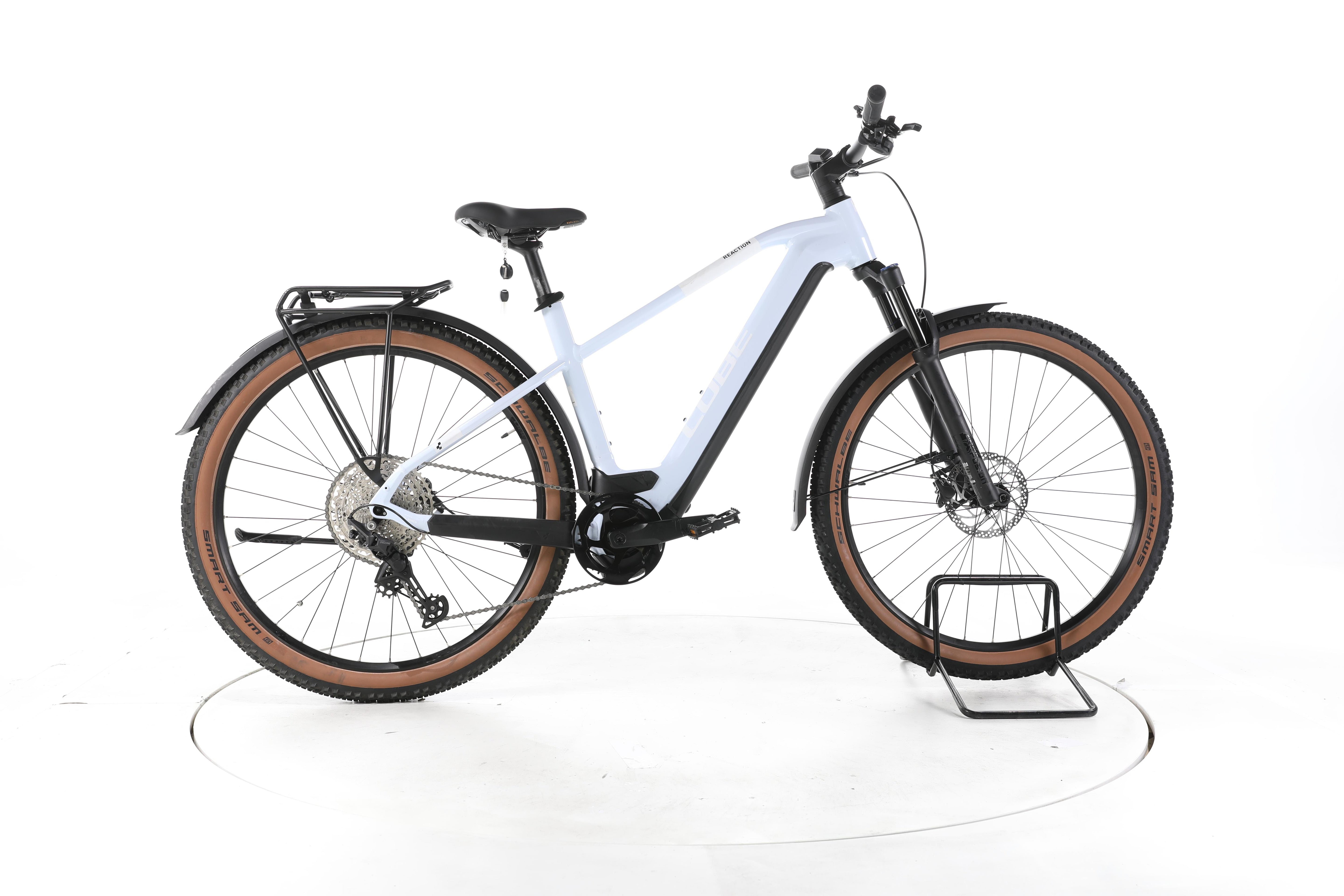 Cube Reaction Hybrid Pro Trekking E-Bike - Image 1