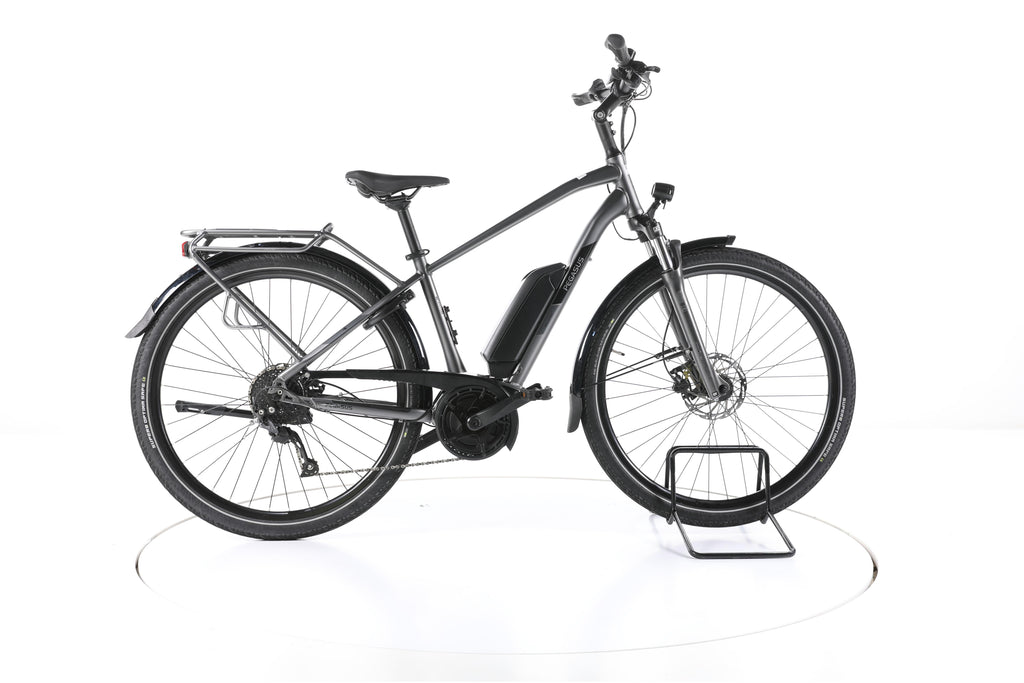 Pegasus Solero E9 Performance Trekking E-Bike - Image 1