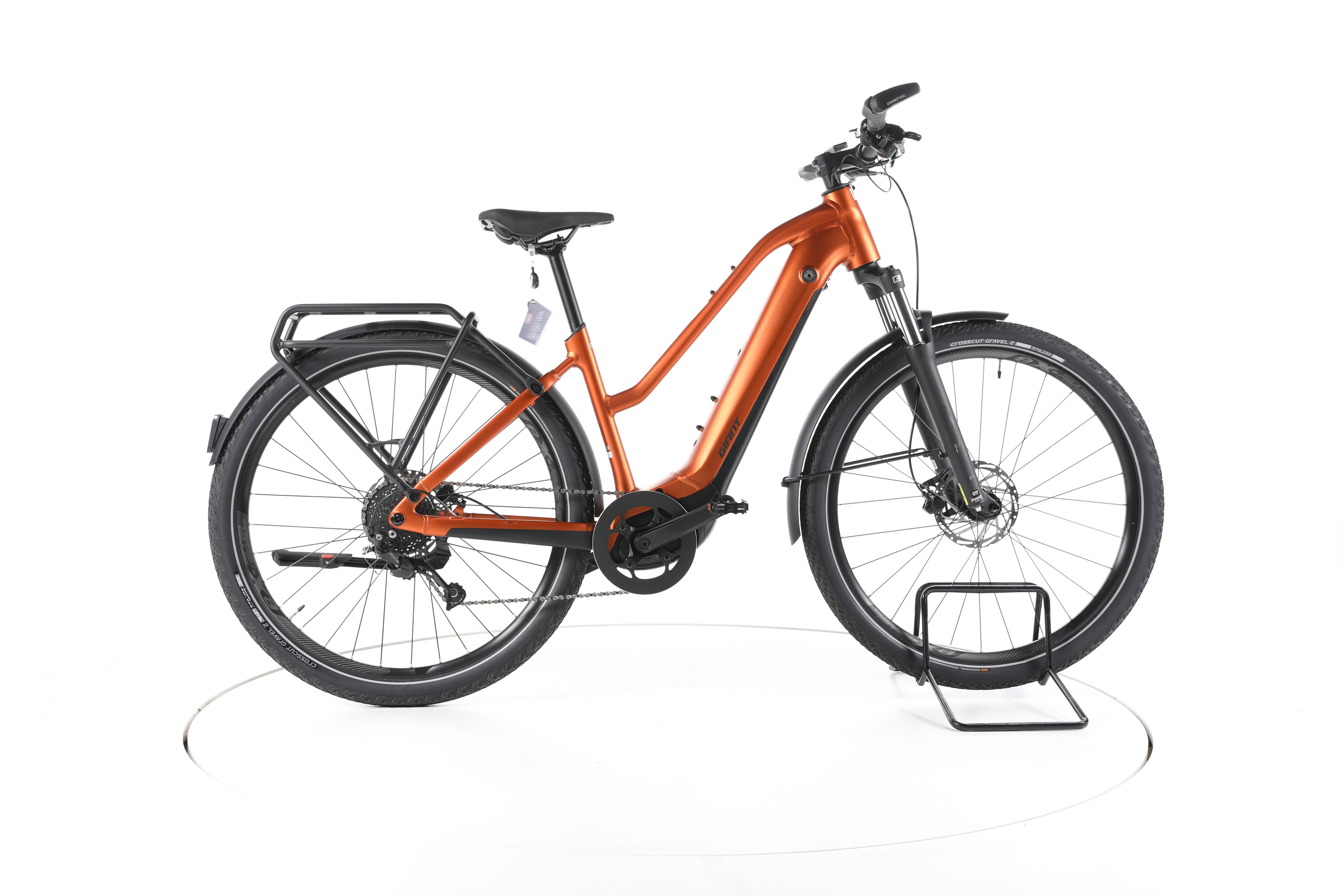 Giant Explore E+ 2 Trekking E-Bike 2023 - Image 1