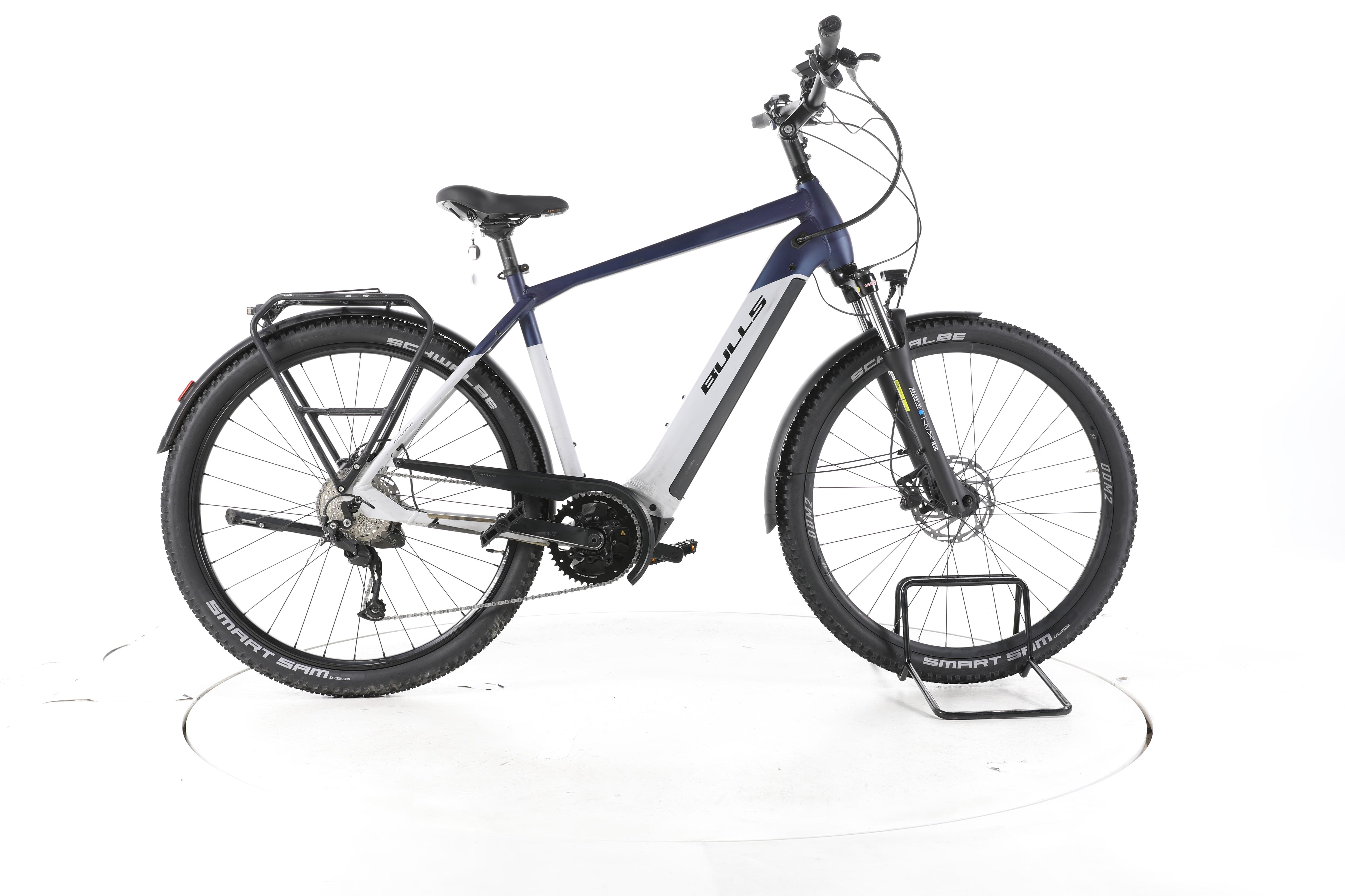 Bulls Cross Evo Trekking E-Bike - Image 1
