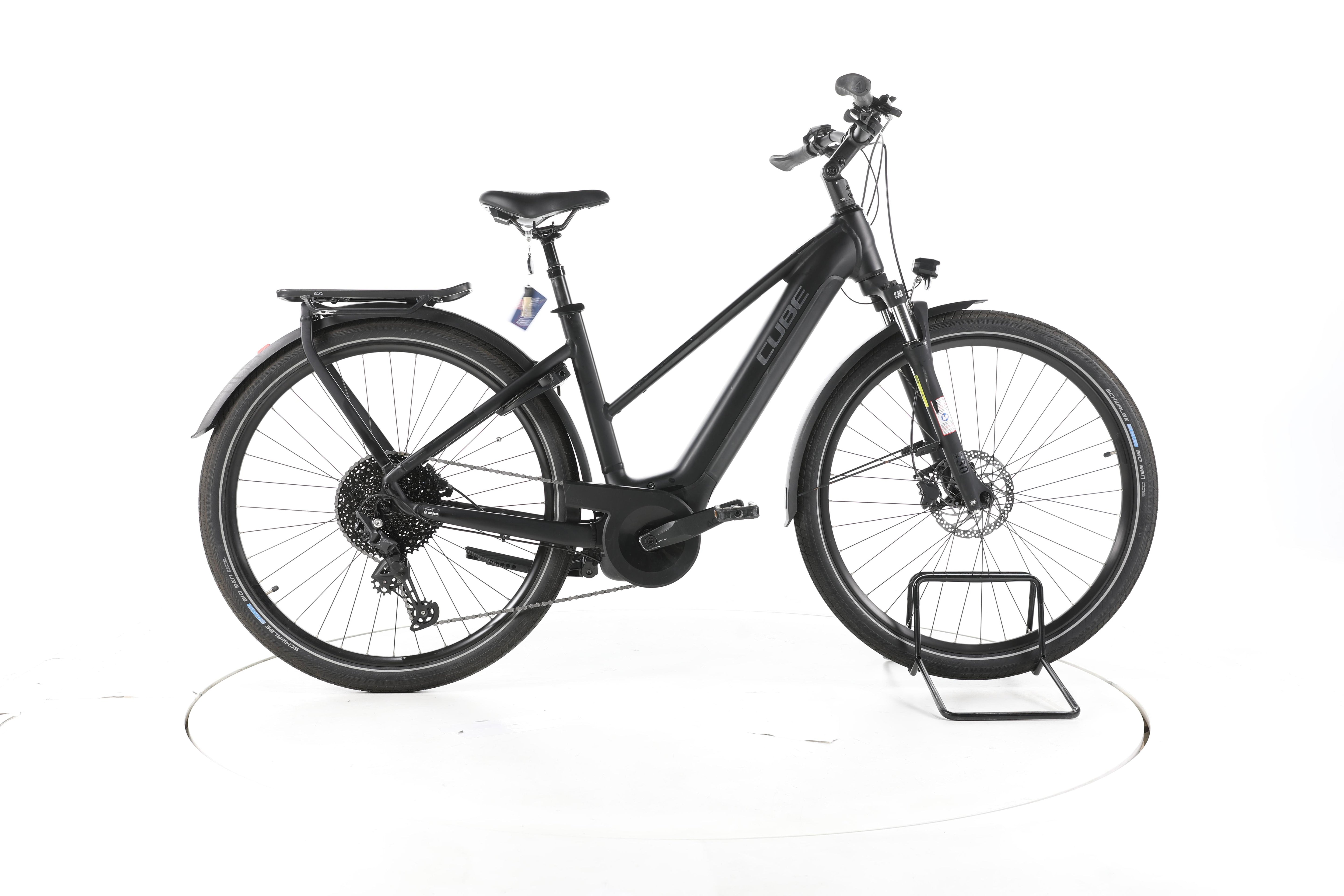 Cube Touring Hybrid Pro Trekking E-Bike - Image 1