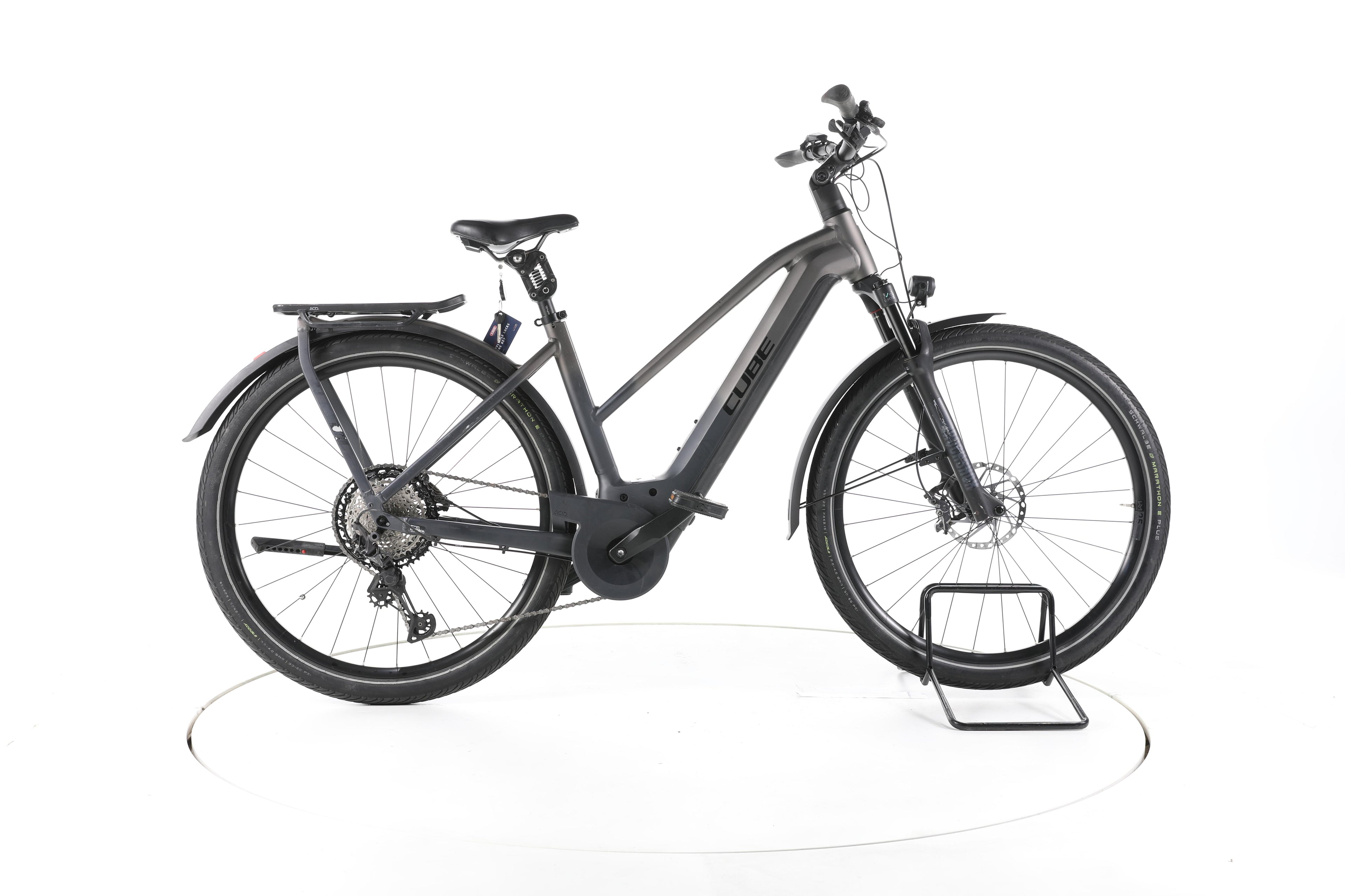 Cube Kathmandu Hybrid SLT Trekking E-Bike - Image 1