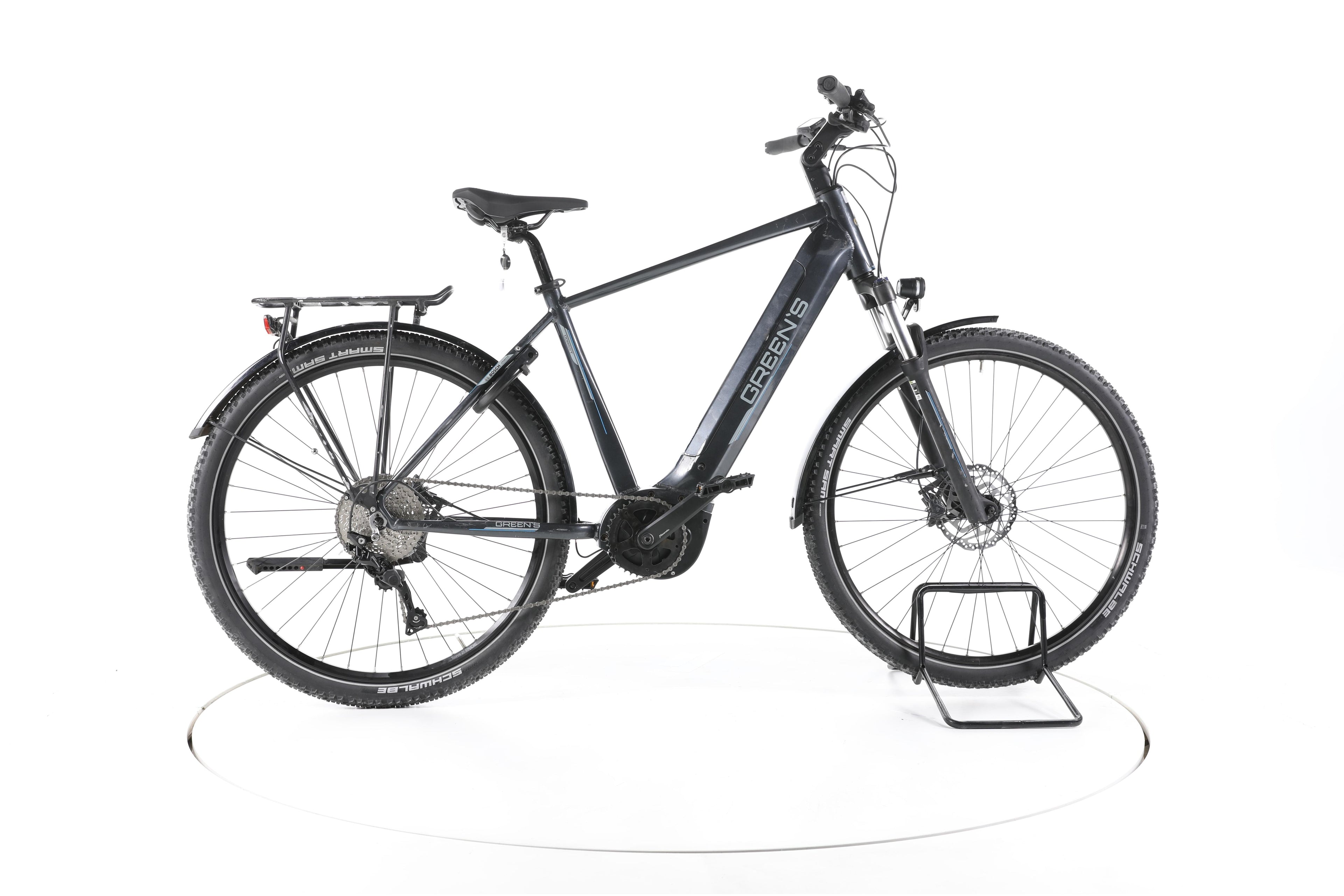 Green's Dorset Trekking E-Bike - Image 1