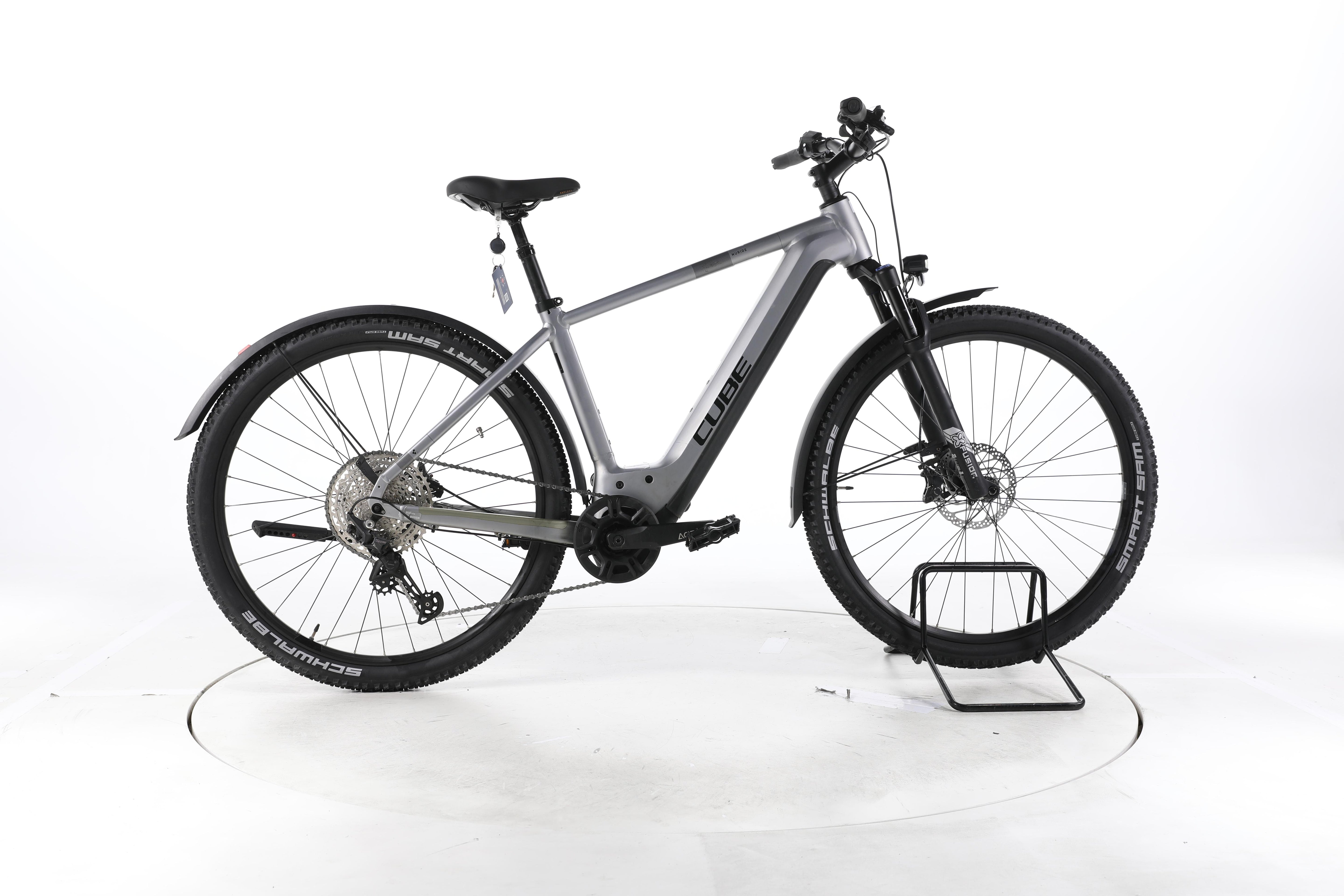 Cube Nuride Hybrid EXC 750 Trekking E-Bike - Image 1