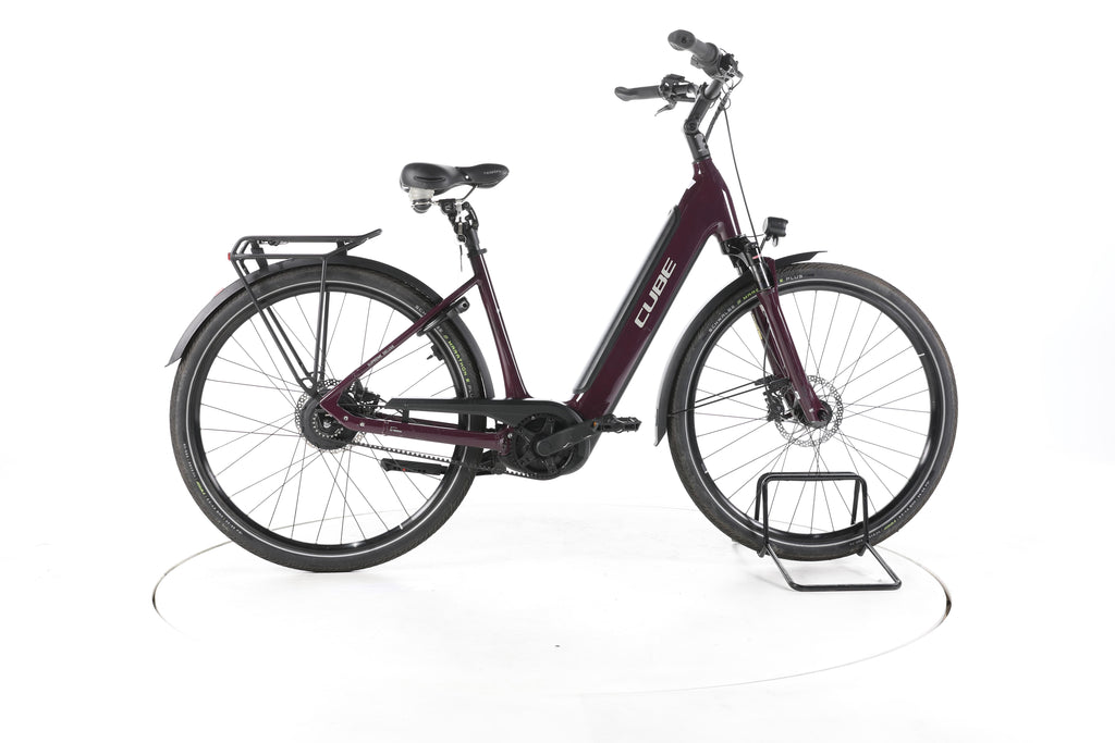 Cube SUPREME HYBRID DELUXE PRO City E-Bike Tiefeinsteiger 2025 - Image 1