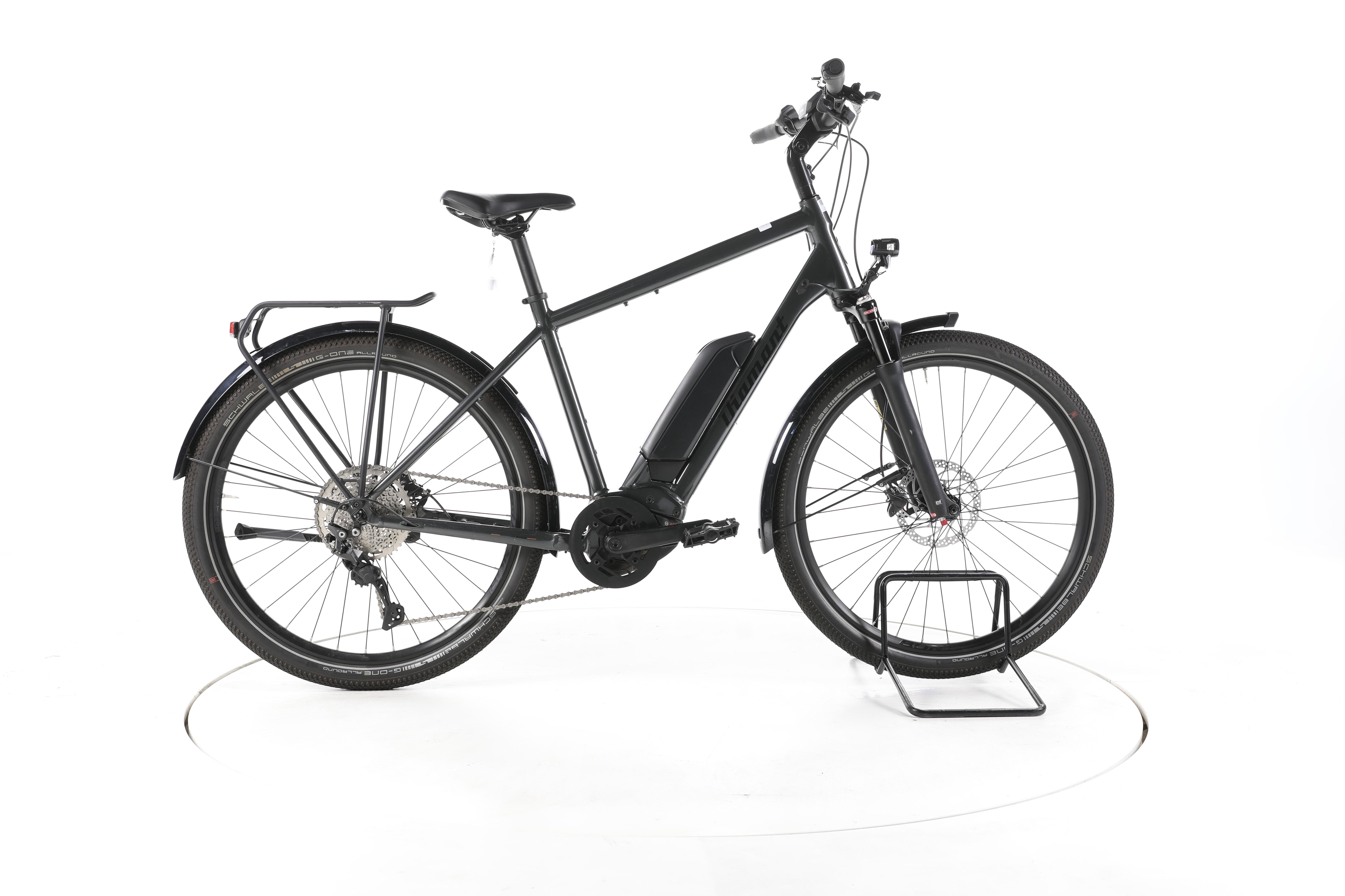 Diamant Zing Deluxe+ Gen 1 Trekking E-Bike - Image 1