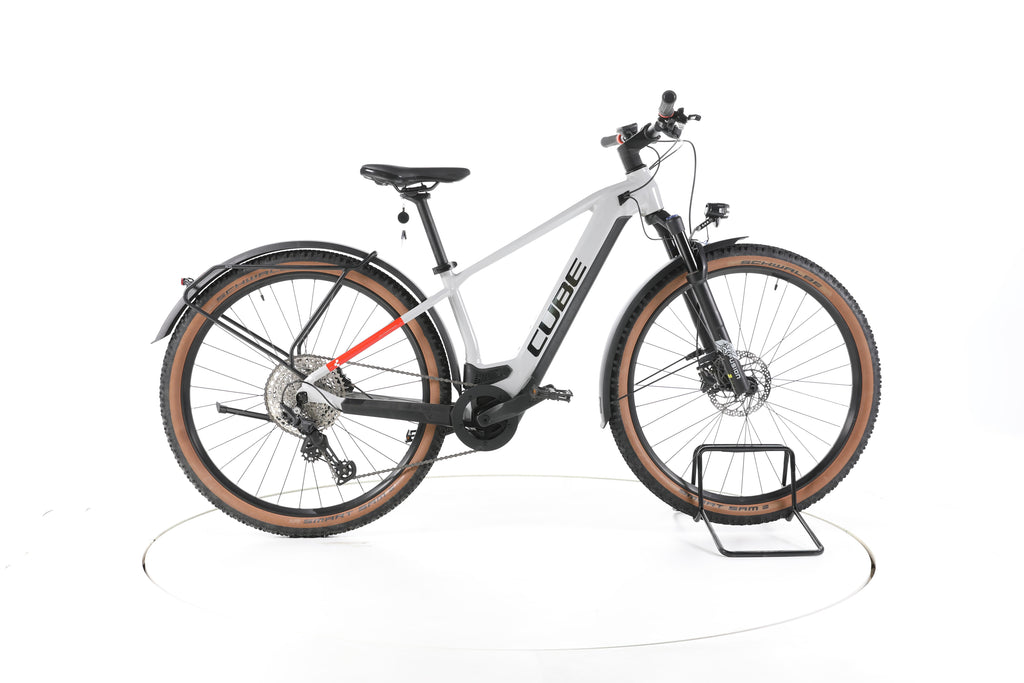 Cube Reaction Hybrid Pro Allroad Trekking E-Bike - Image 1