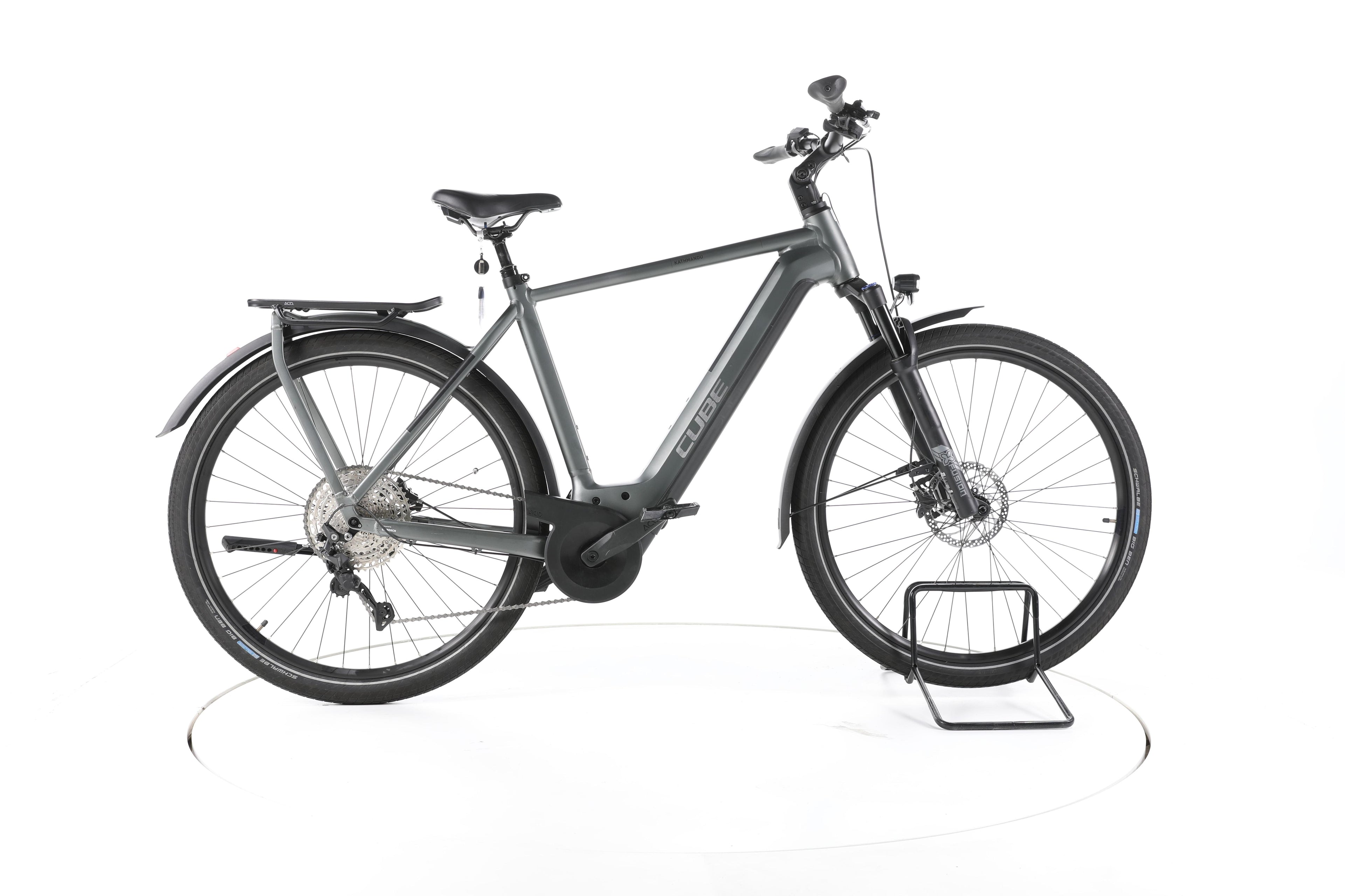 Cube Kathmandu Hybrid Pro Trekking E-Bike - Image 1