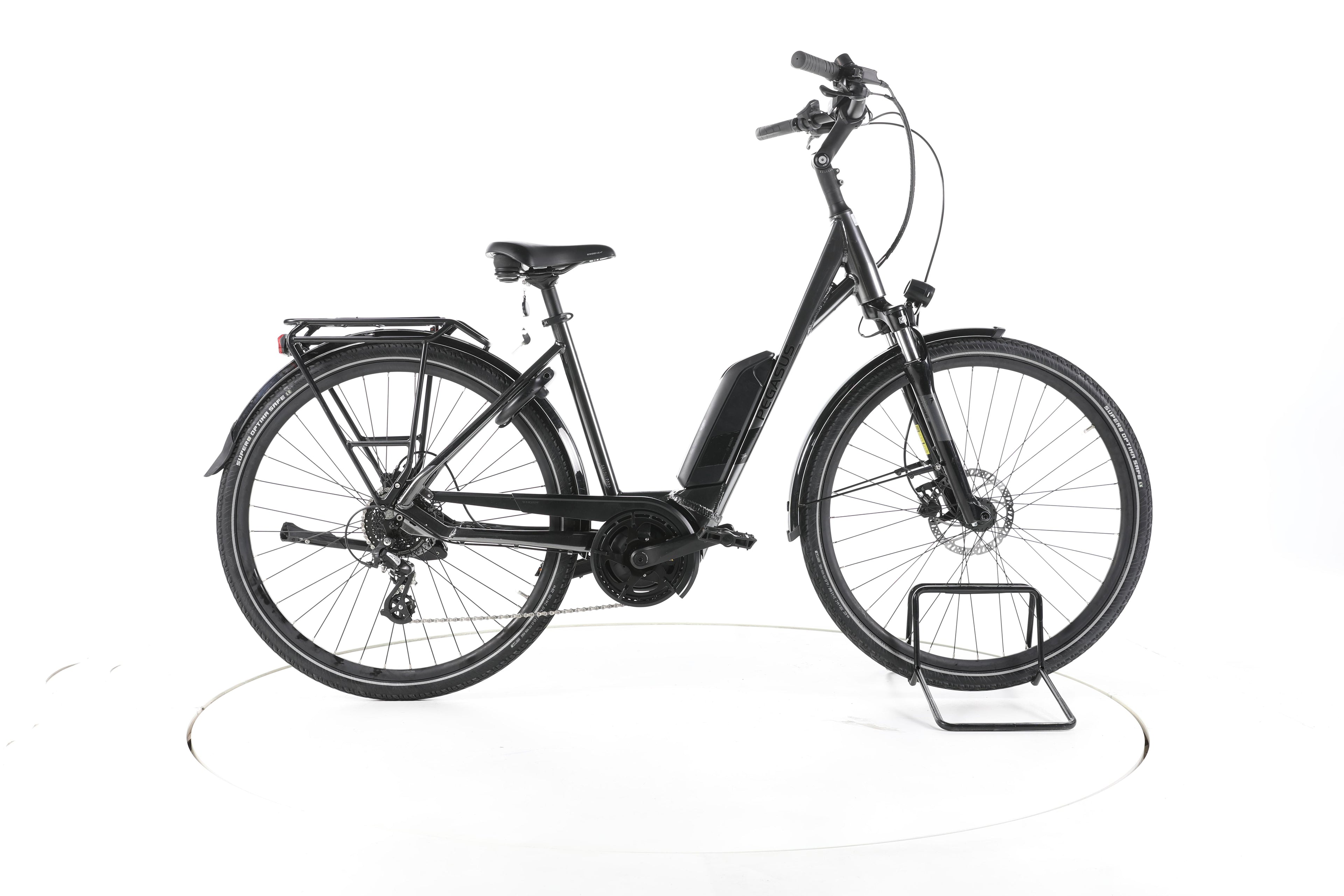 Pegasus Solero E8 Sport Performance Trekking E-Bike Tiefeinsteiger - Image 1