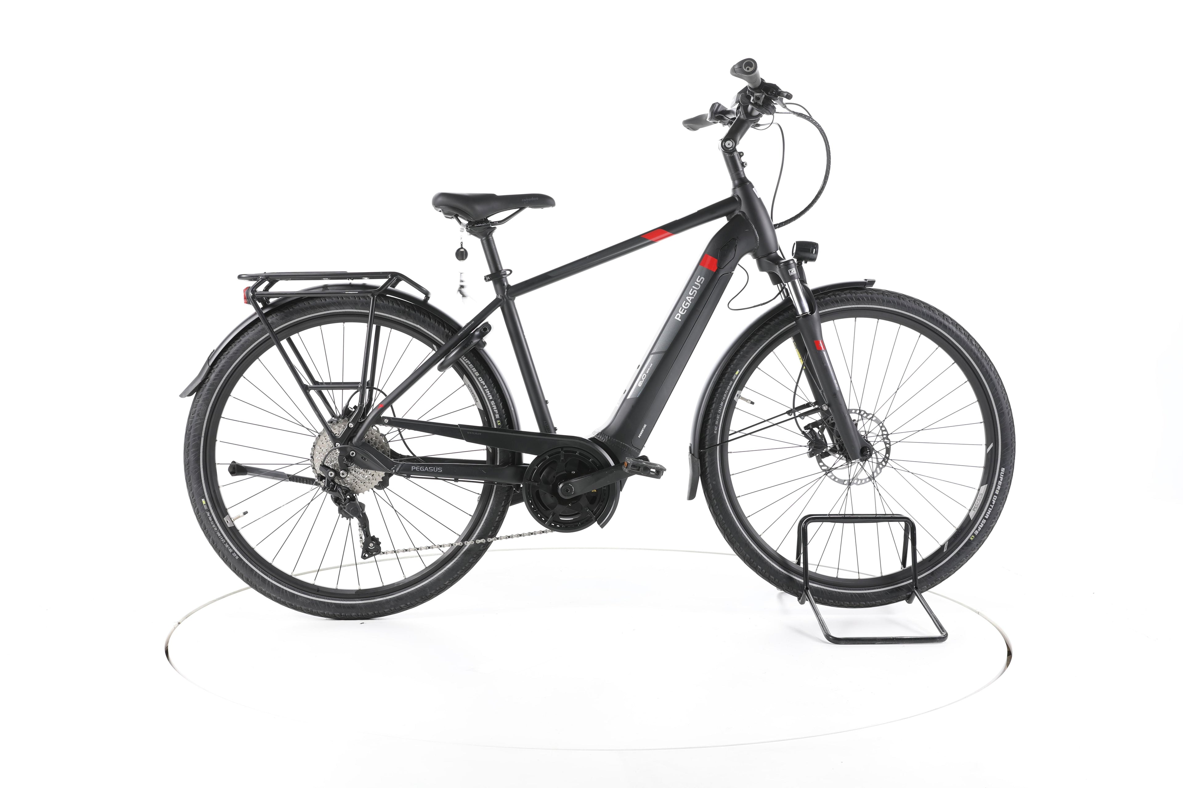 Pegasus Premio Evo 10 Trekking E-Bike - Image 1