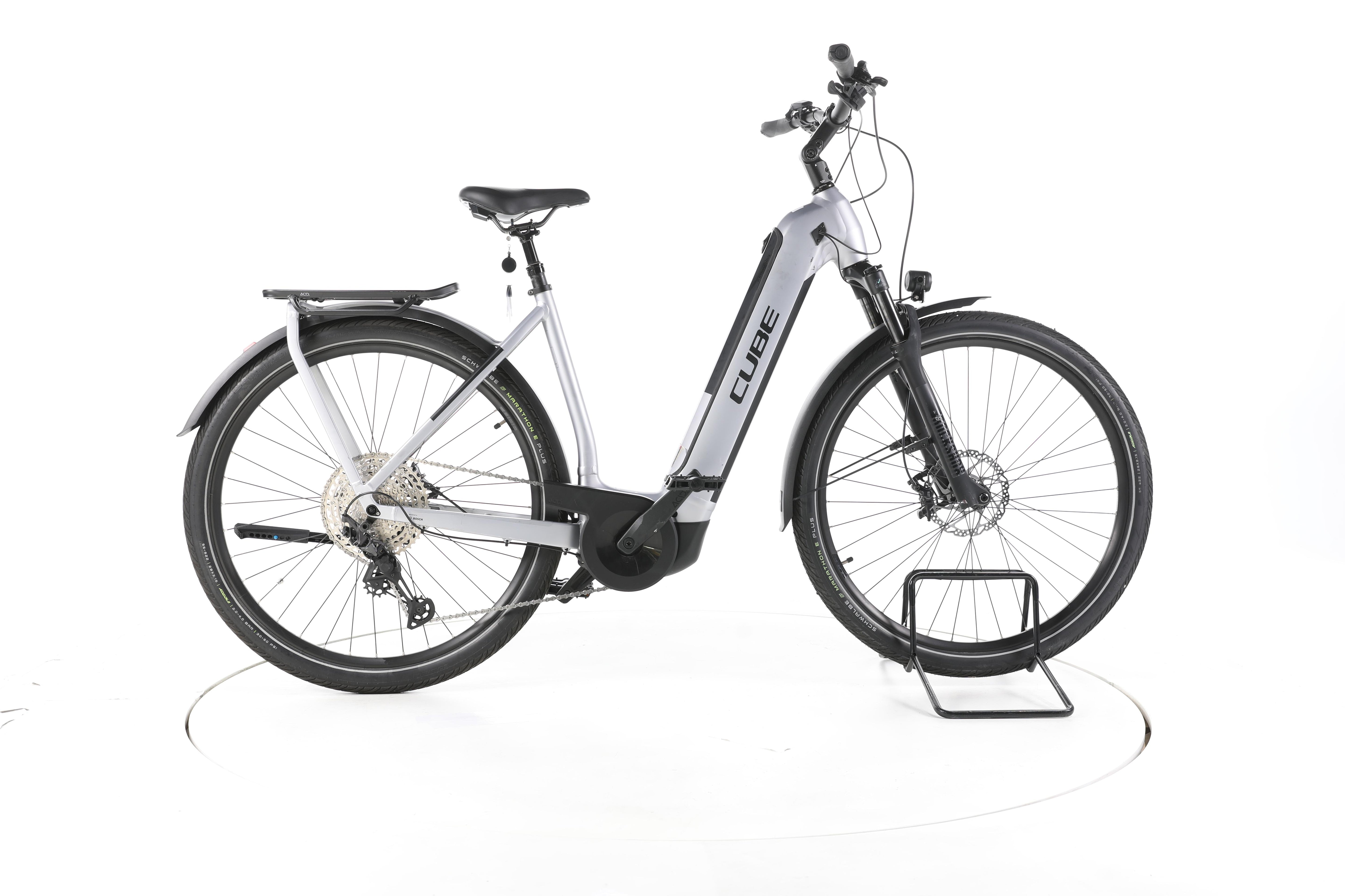 Cube Kathmandu Hybrid SLX Trekking E-Bike Tiefeinsteiger - Image 1