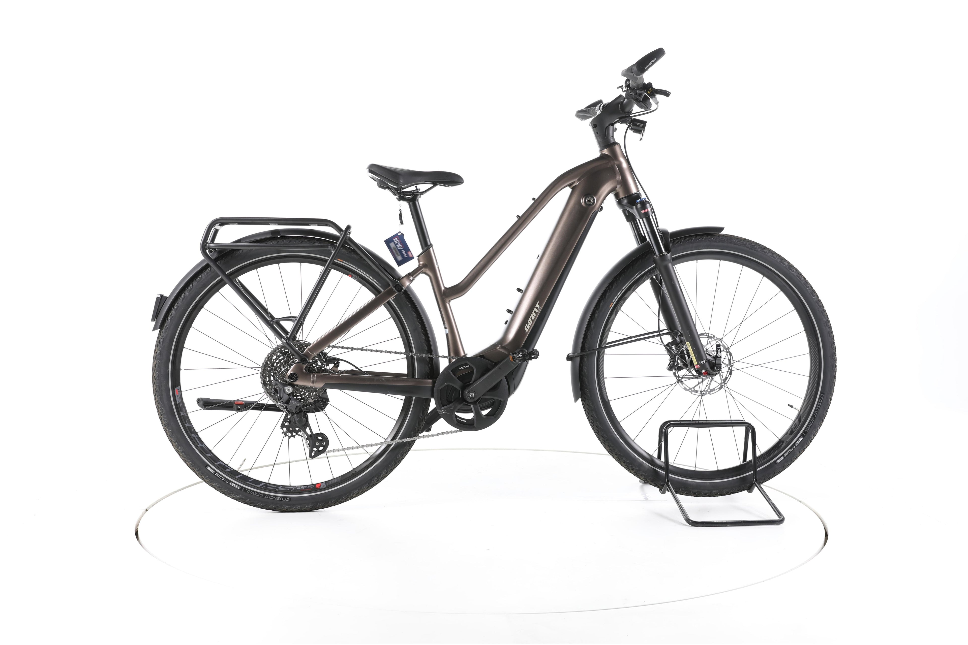 Giant Explore E+ Pro 1 Trekking E-Bike 2023 - Image 1