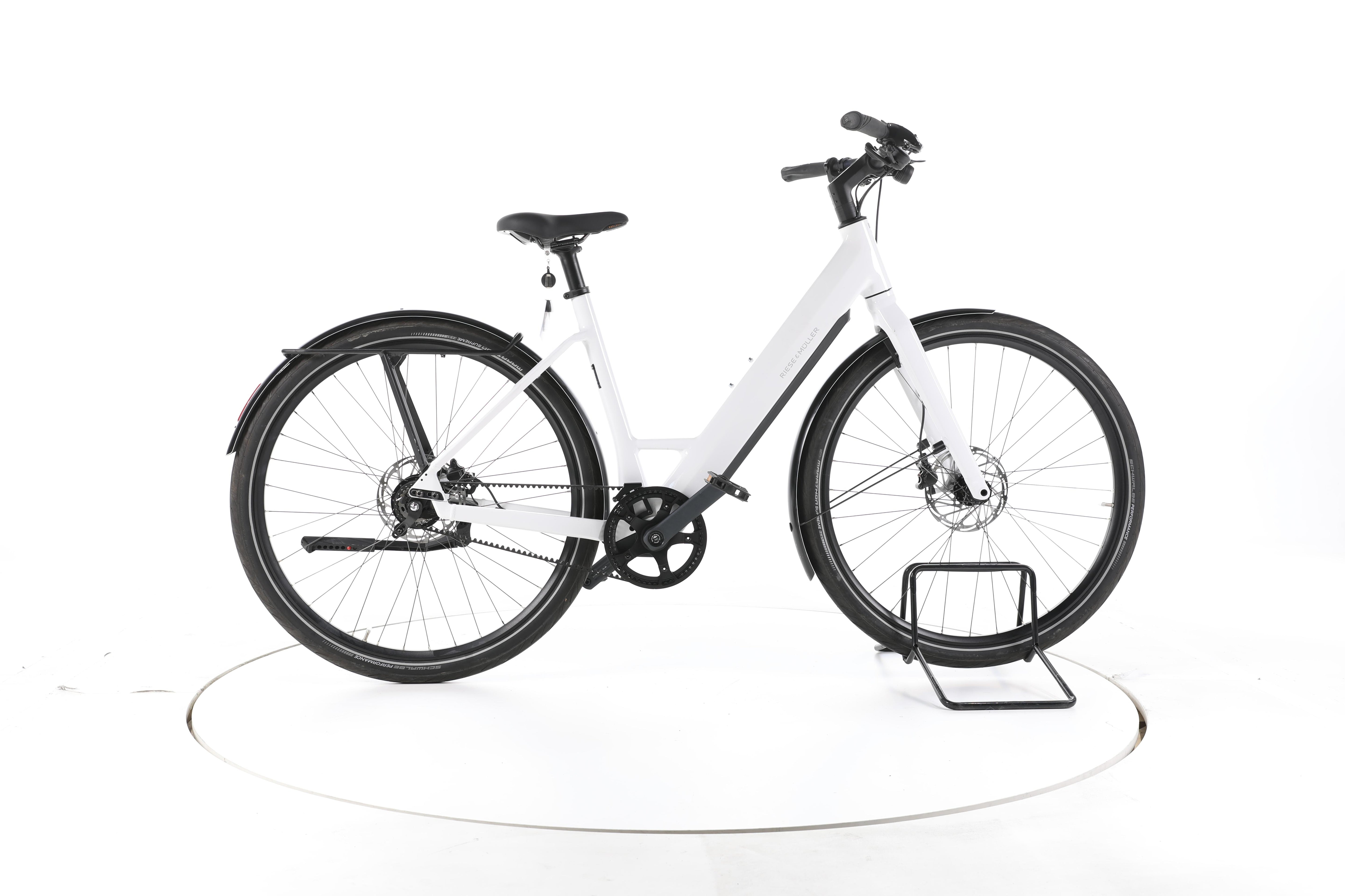 Riese & Müller UBN Six silent City E-Bike Tiefeinsteiger - Image 1