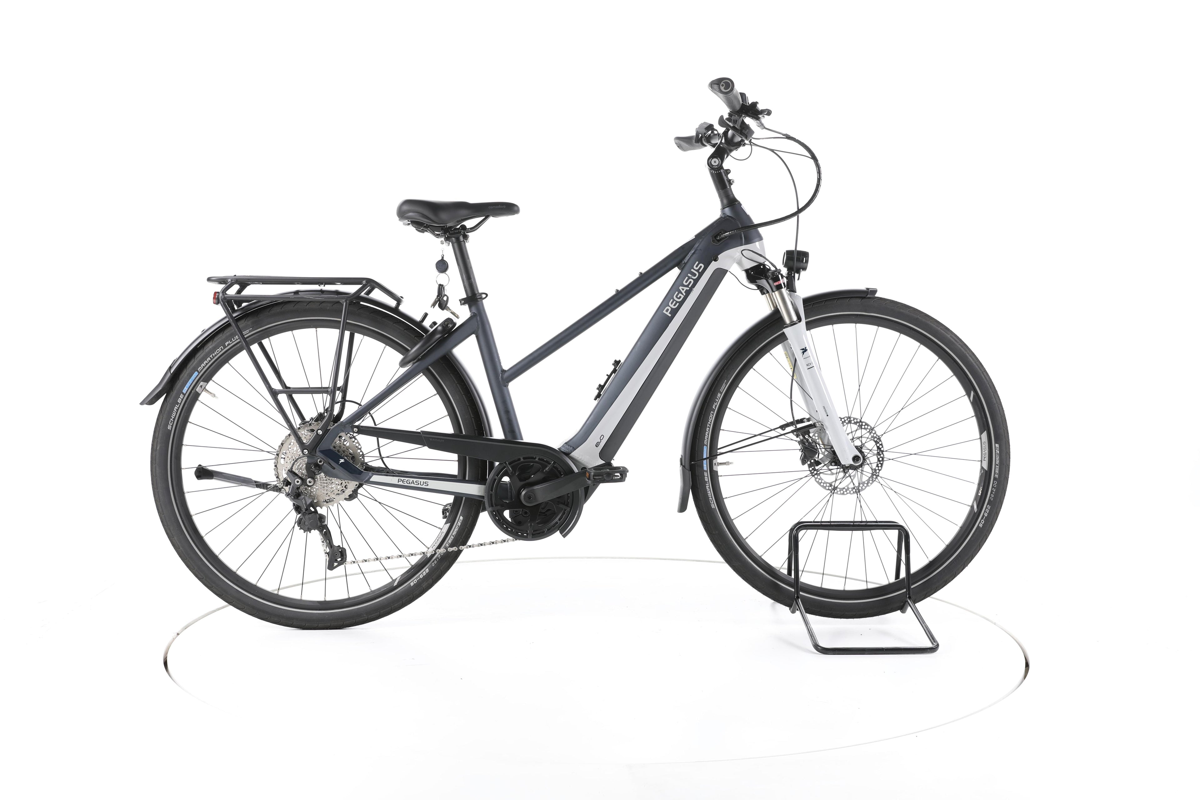 Pegasus Premio EVO 10 Lite Trekking E-Bike - Image 1