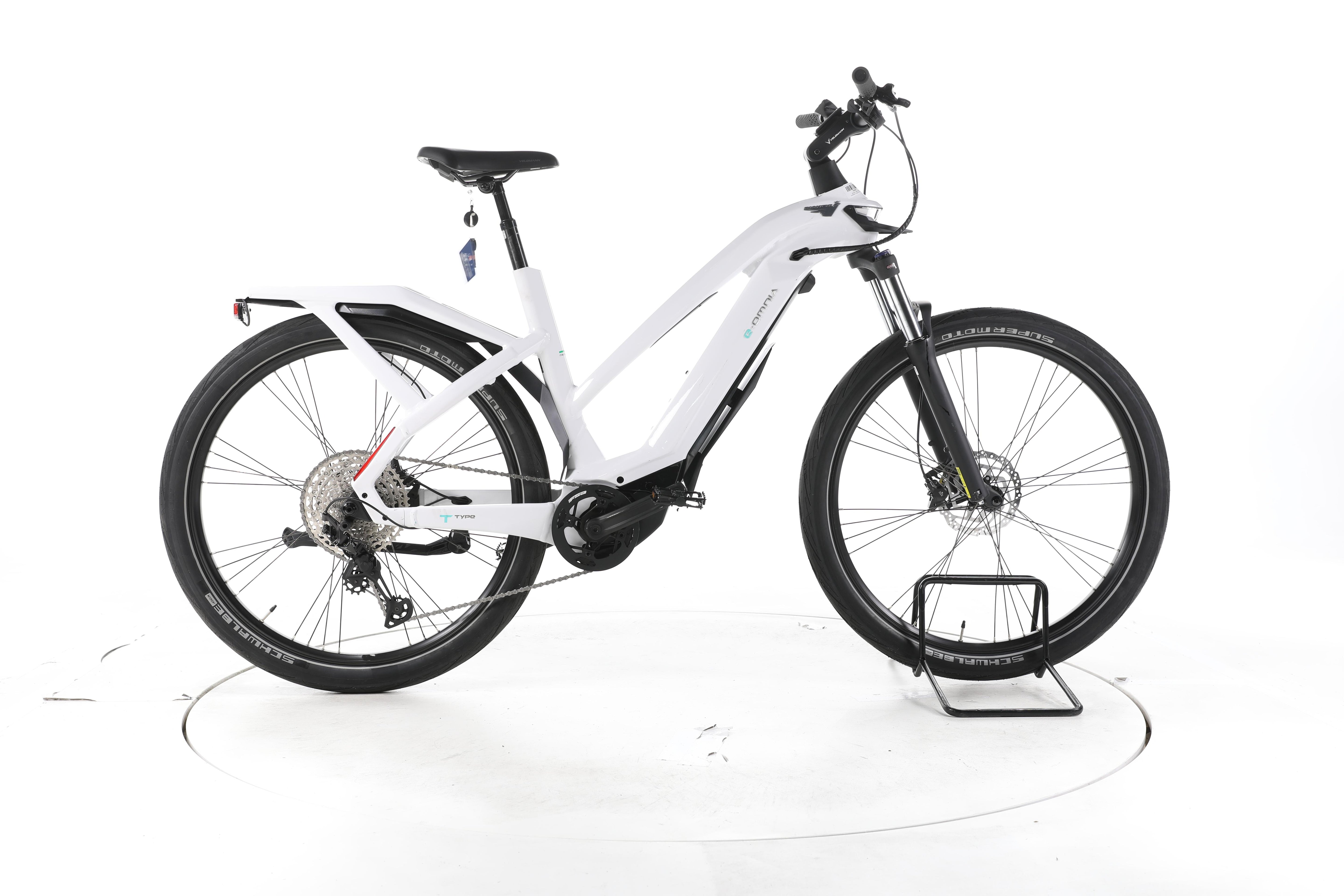 Bianchi E-Omnia T Type ST Trekking E-Bike - Image 1
