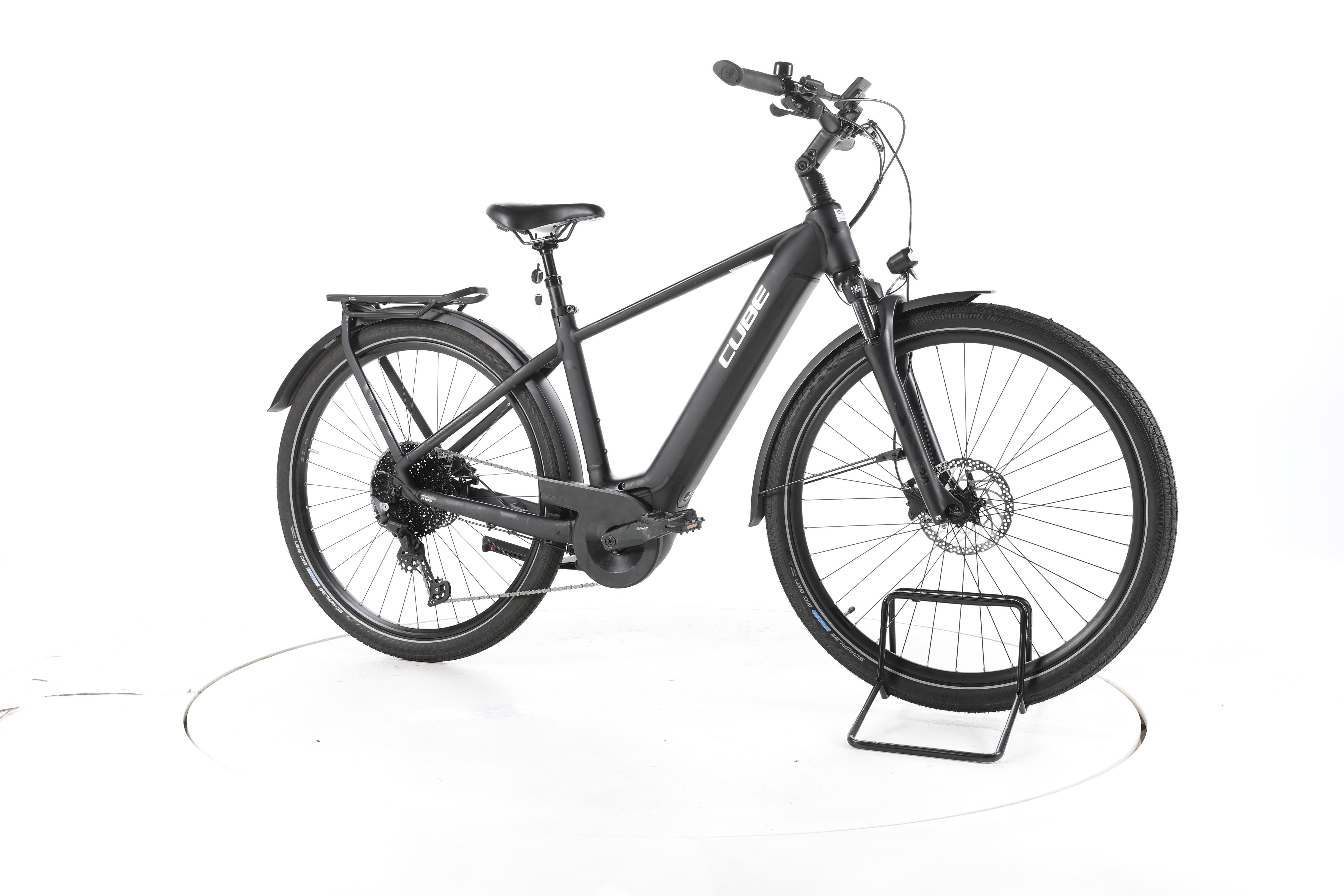 Cube Touring Hybrid Pro Trekking E-Bike - Image 2