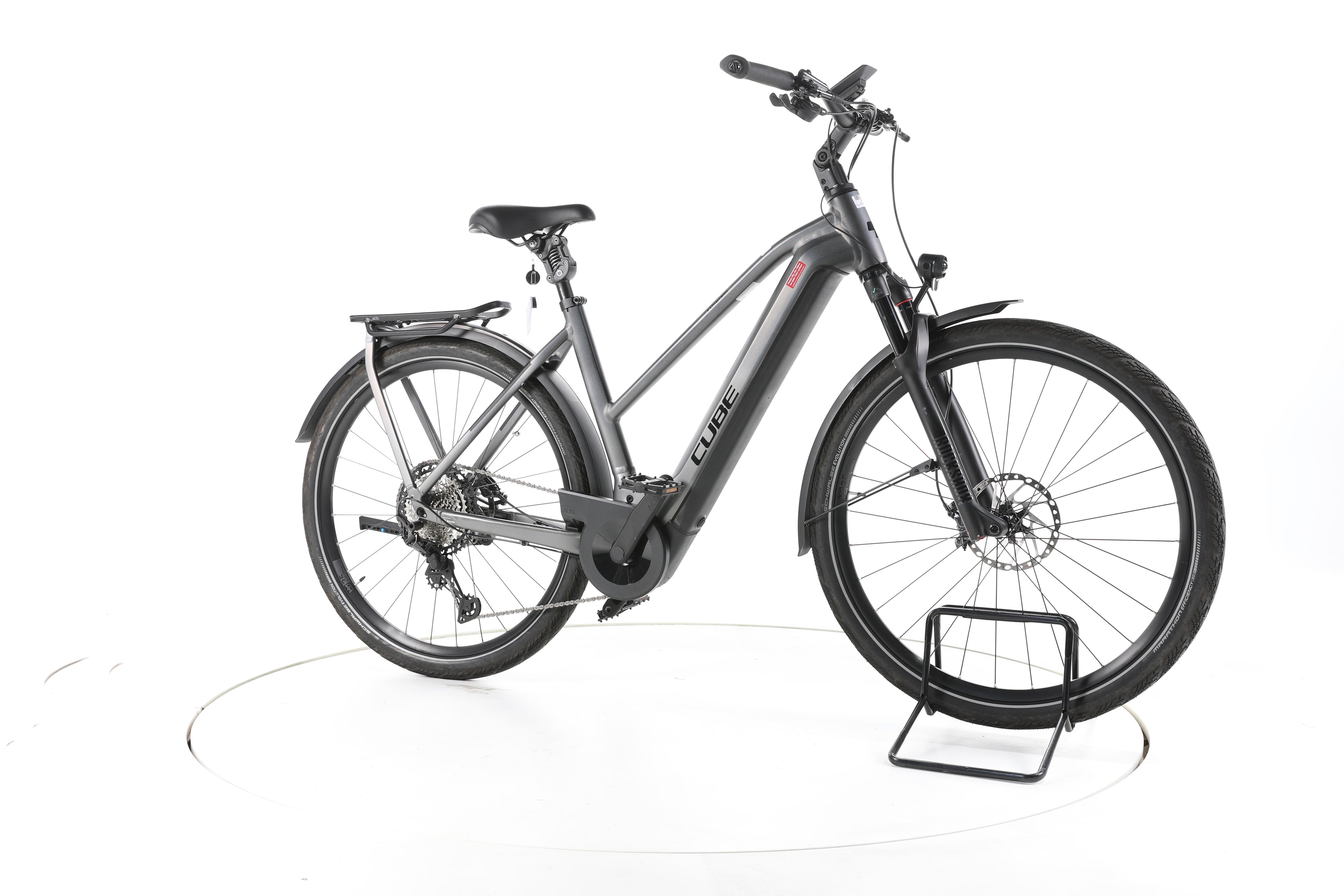 Cube Kathmandu Hybrid SLT Trekking E-Bike 2024 - Image 2