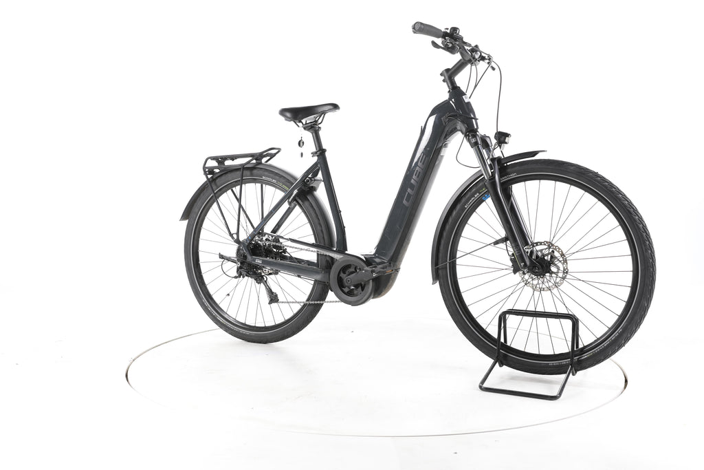 Cube Touring Hybrid One Trekking E-Bike Tiefeinsteiger - Image 2