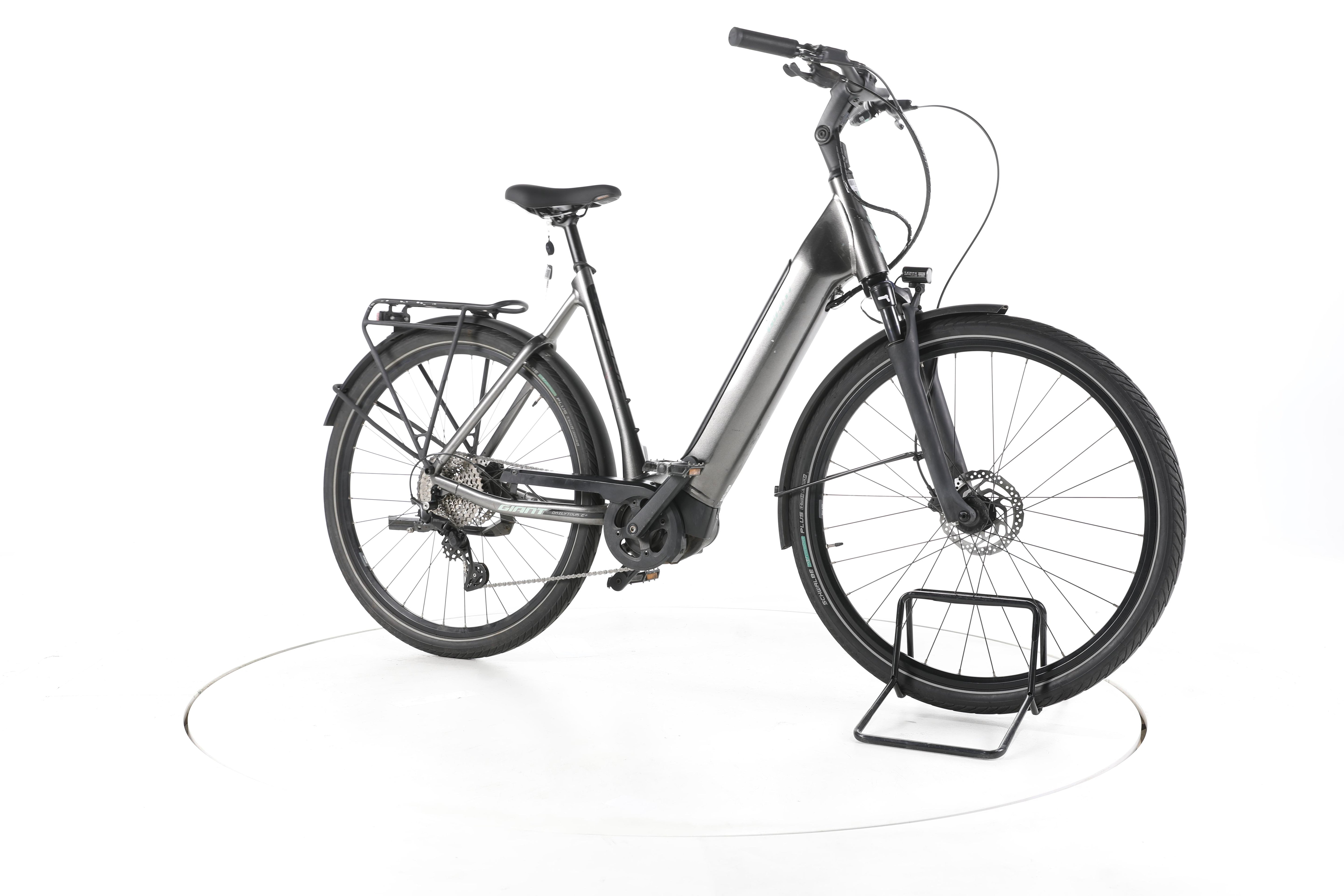 Giant DailyTour E+ 2D LDS Trekking E-Bike Tiefeinsteiger - Image 2