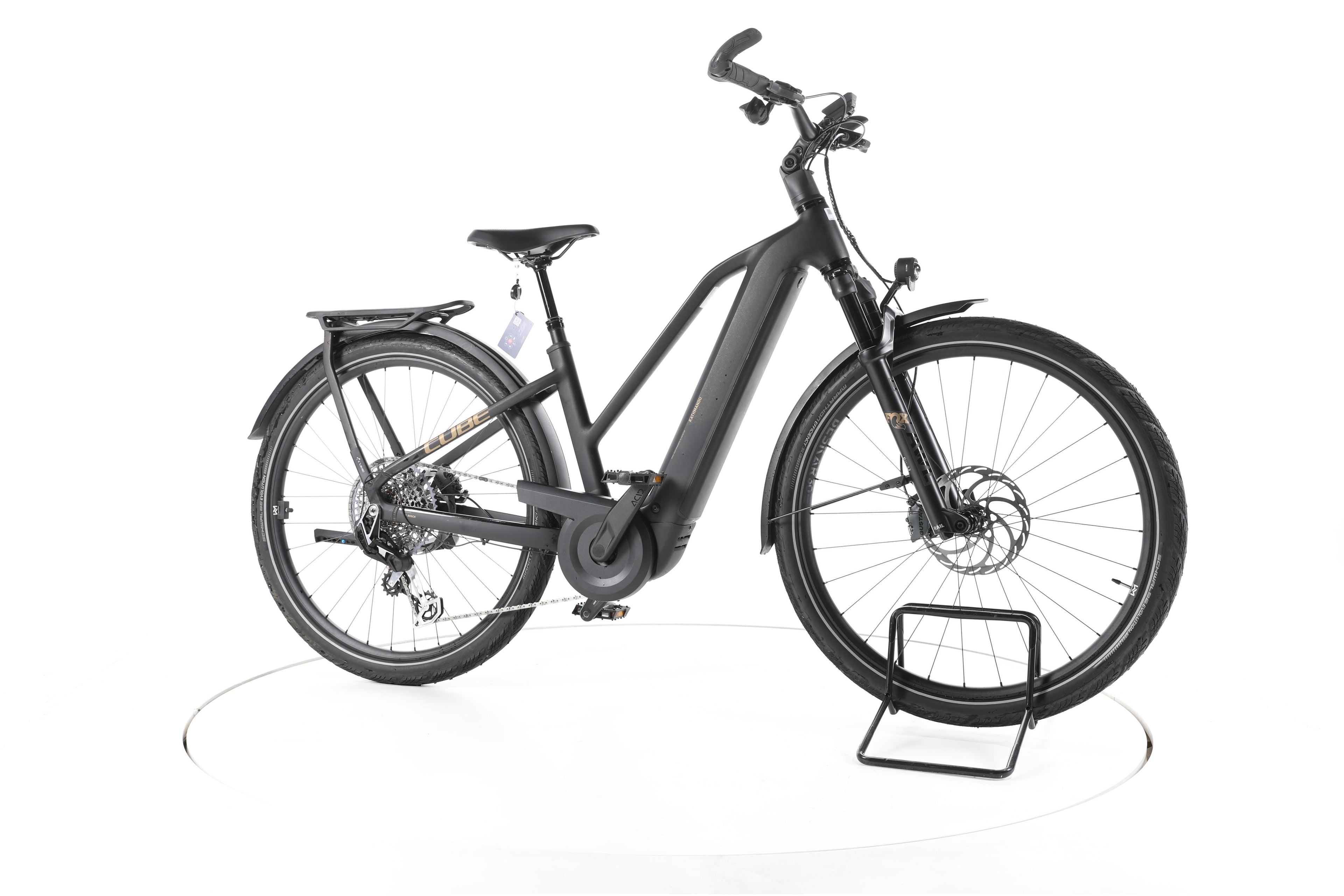 Cube Kathmandu Hybrid SLT Trekking E-Bike 2025 - Image 2