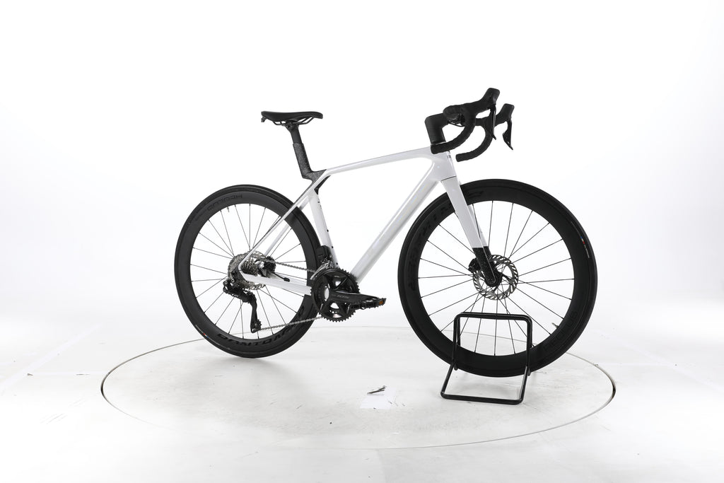Trek Madone SL 6 Gen 8 Rennrad Carbon 2024 - Image 2