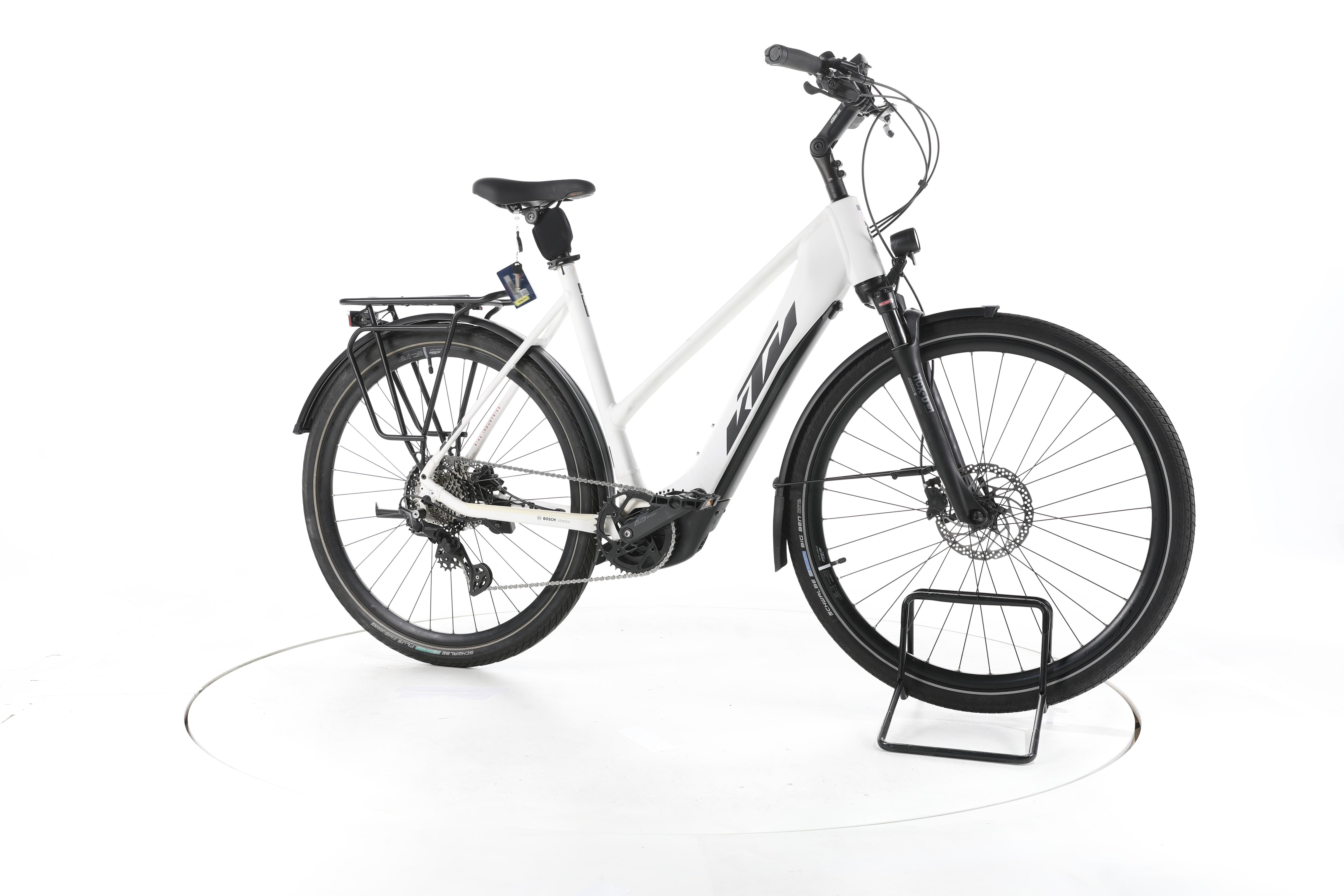 KTM Cento 10 Trekking E-Bike - Image 2