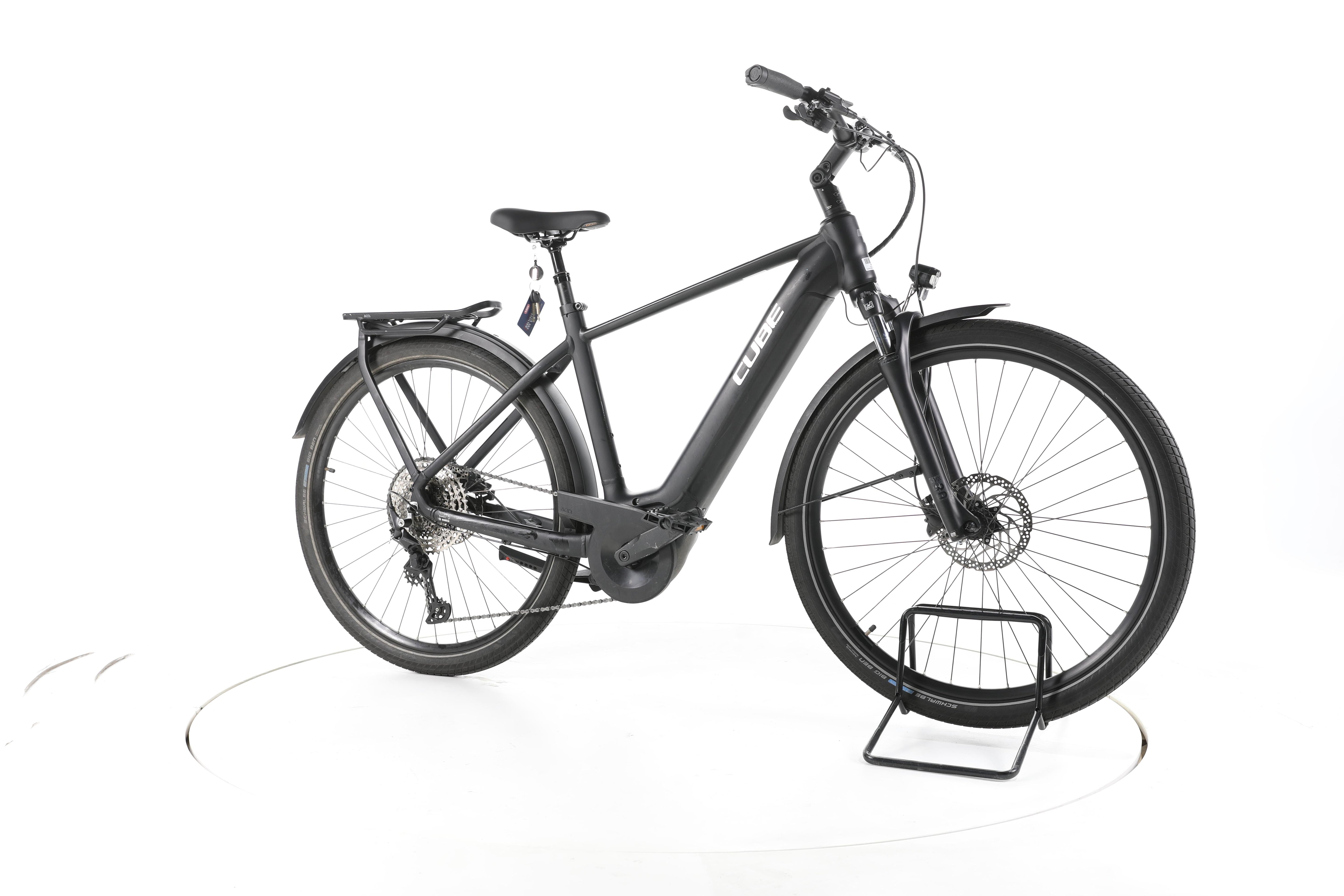 Cube Touring Hybrid Pro Trekking E-Bike - Image 2