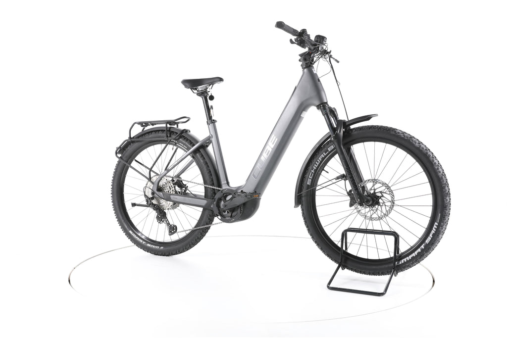 Cube Reaction Hybrid Race Trekking E-Bike Tiefeinsteiger 2023 - Image 2