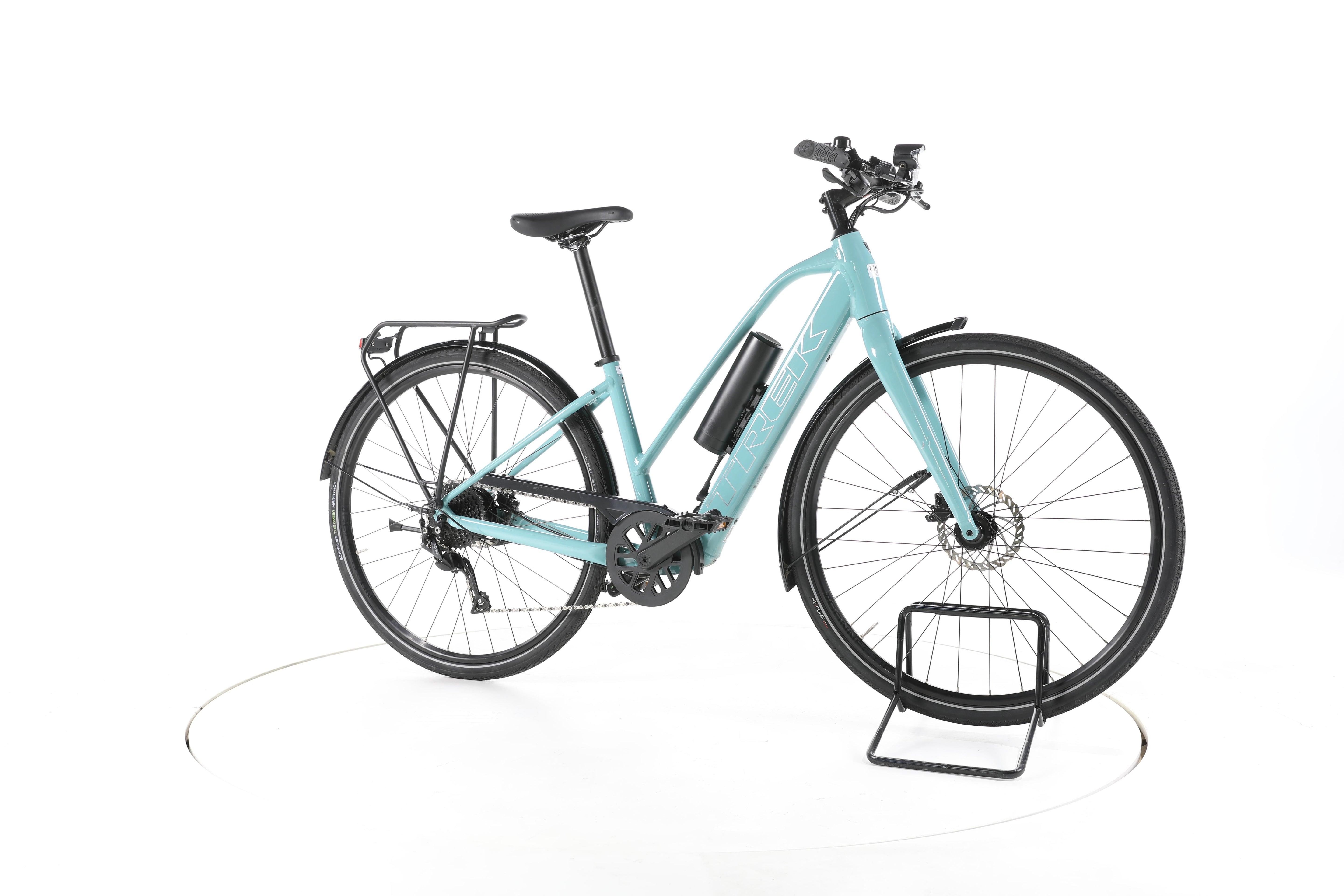 Trek FX+ 2 Trekking E-Bike - Image 2