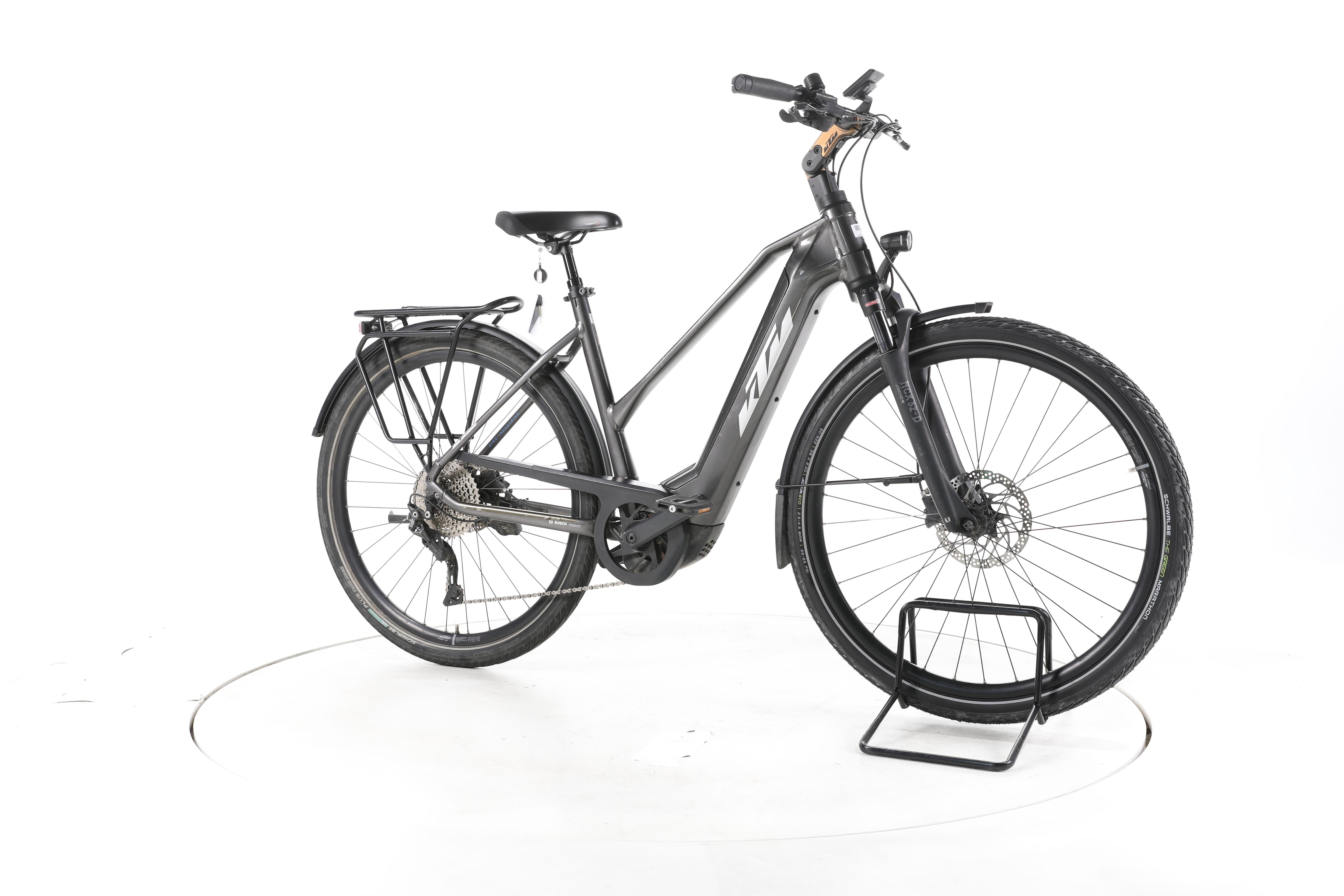 KTM Macina Style 740 Trekking E-Bike - Image 2
