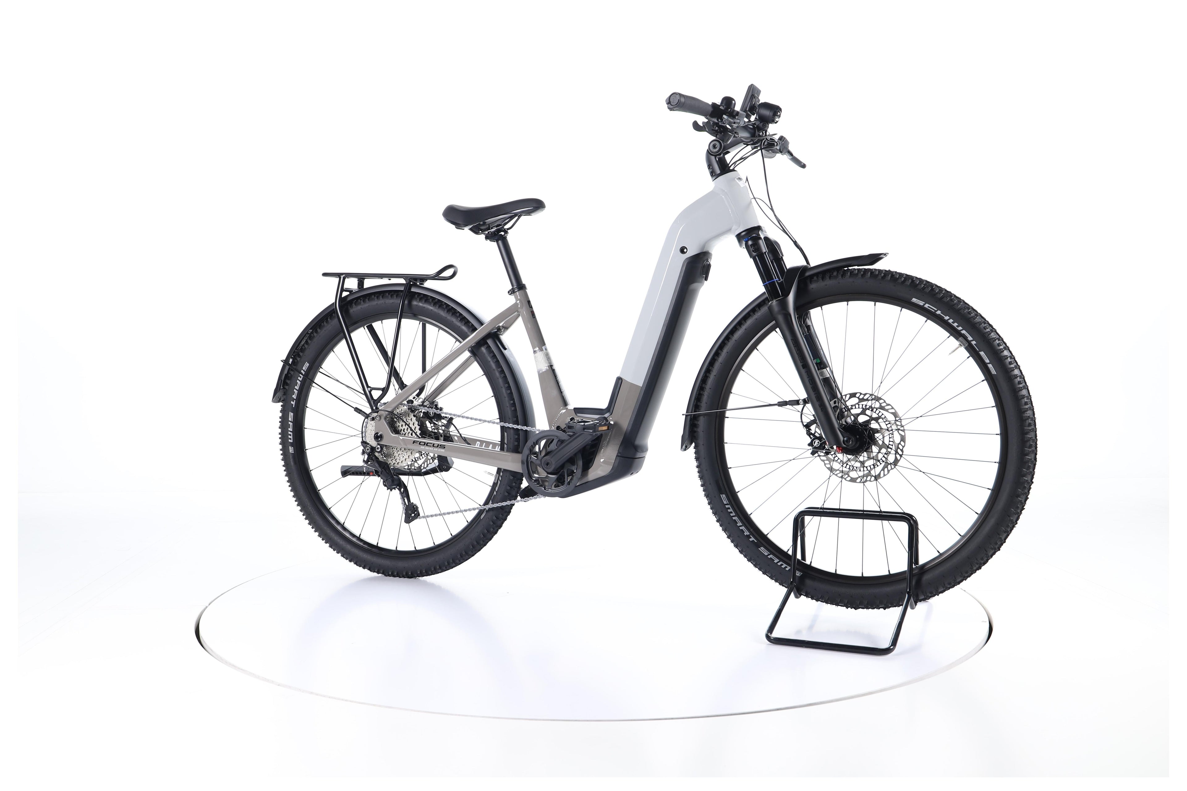 Focus Planet² 6.8 Trekking E-Bike Tiefeinsteiger 2023 - Image 2