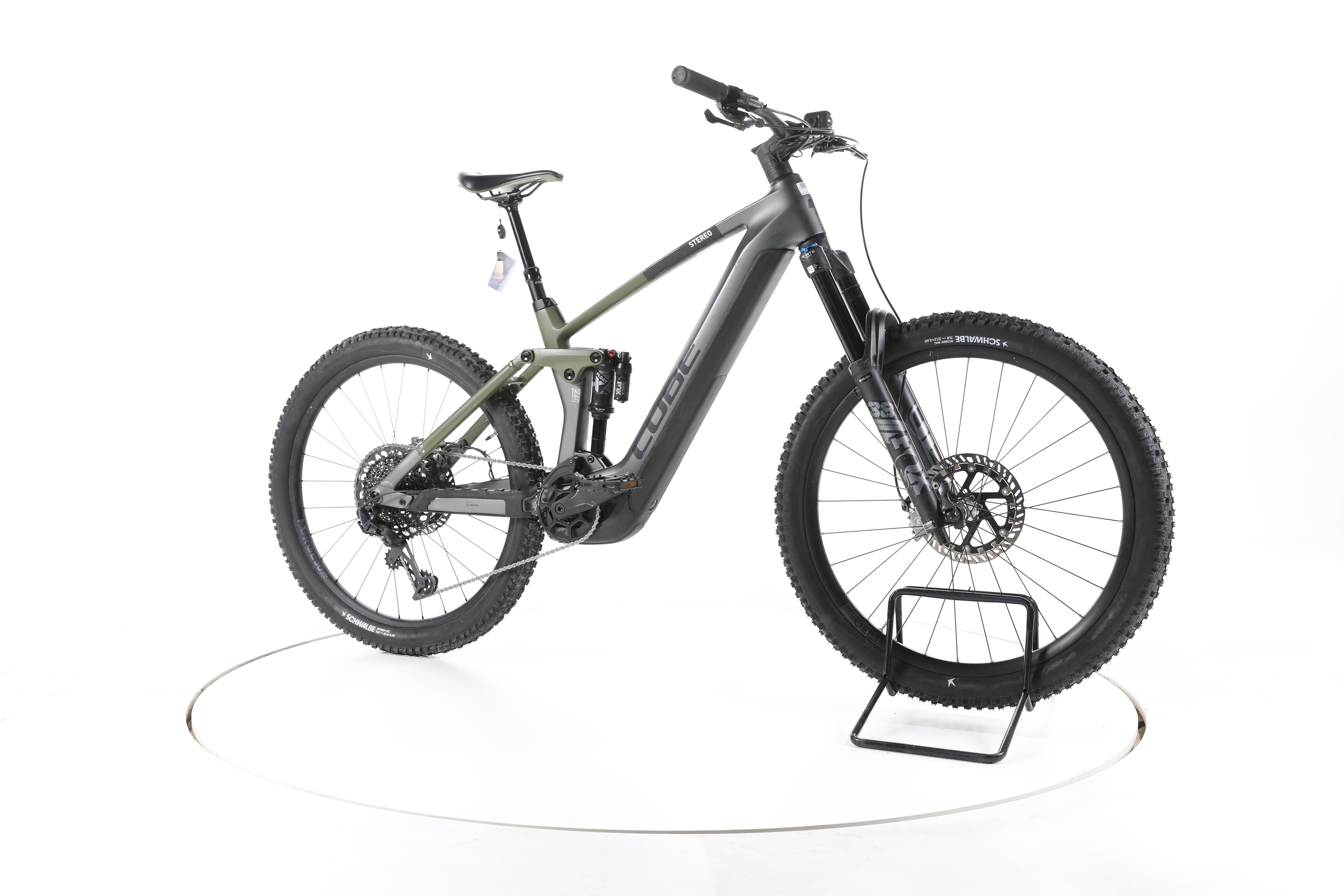 Cube Stereo Hybrid 160 HPC TM flash E-Bike Fully Carbon - Image 2