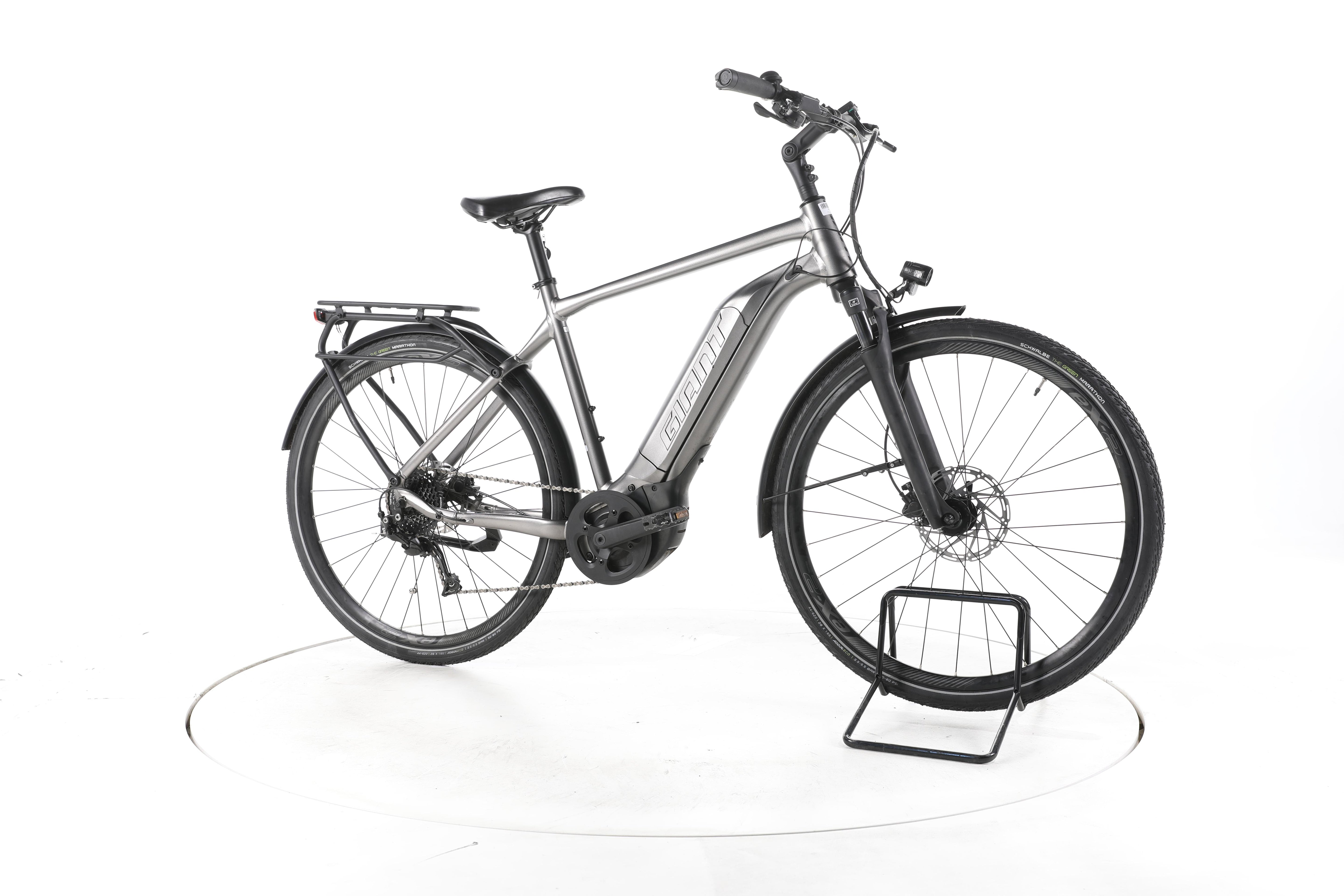 Giant Explore E+ 3 Trekking E-Bike - Image 2