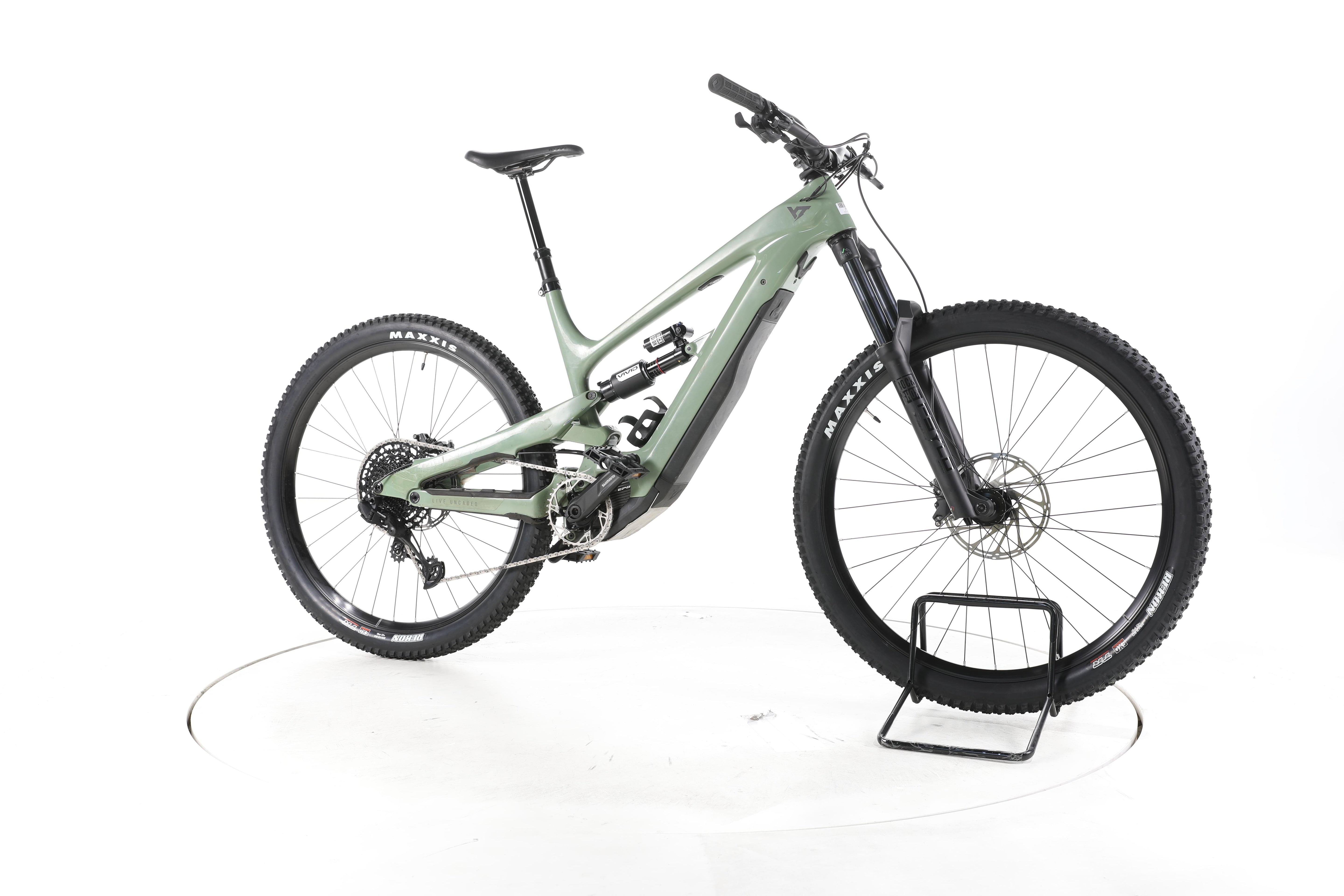 YT Decoy Core 4 E-Bike Fully Carbon 2024 - Image 2