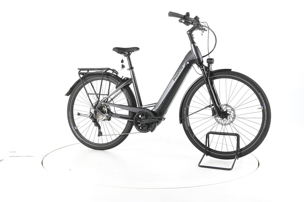 Pegasus Premio EVO 10 Lite Trekking E-Bike Tiefeinsteiger - Image 2
