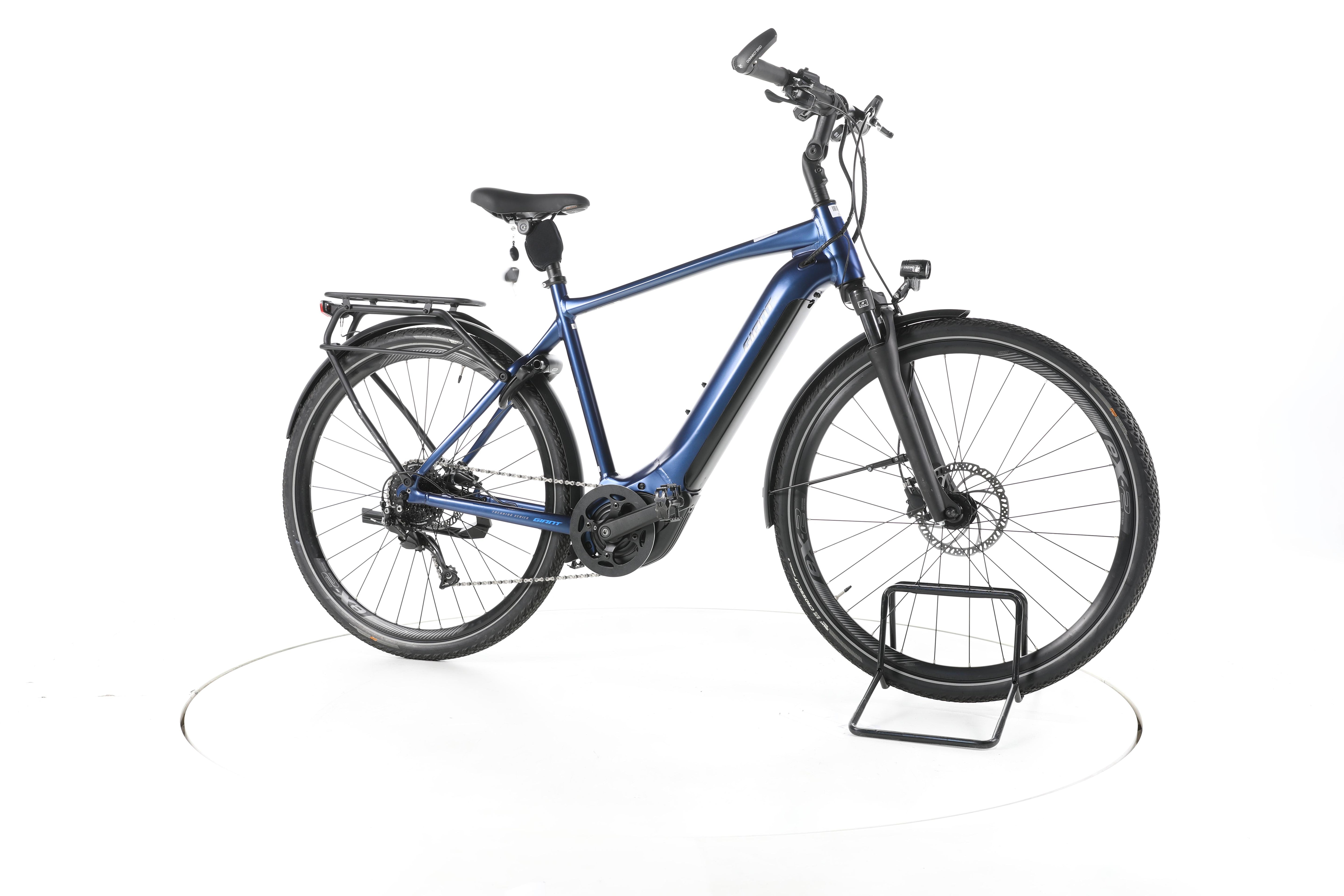 Giant Explore E+ 2 Trekking E-Bike - Image 2