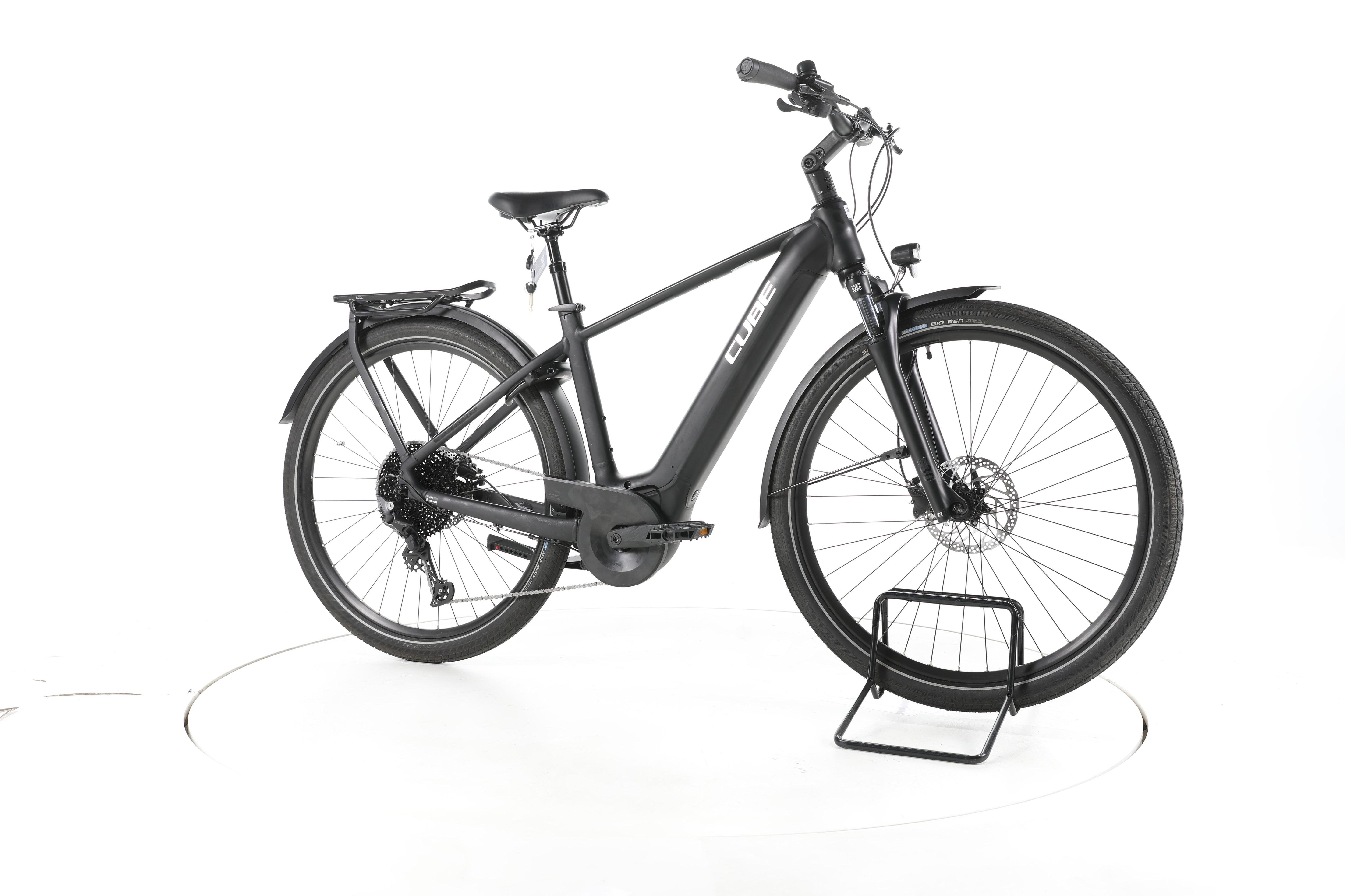 Cube Touring Hybrid Pro Trekking E-Bike - Image 2