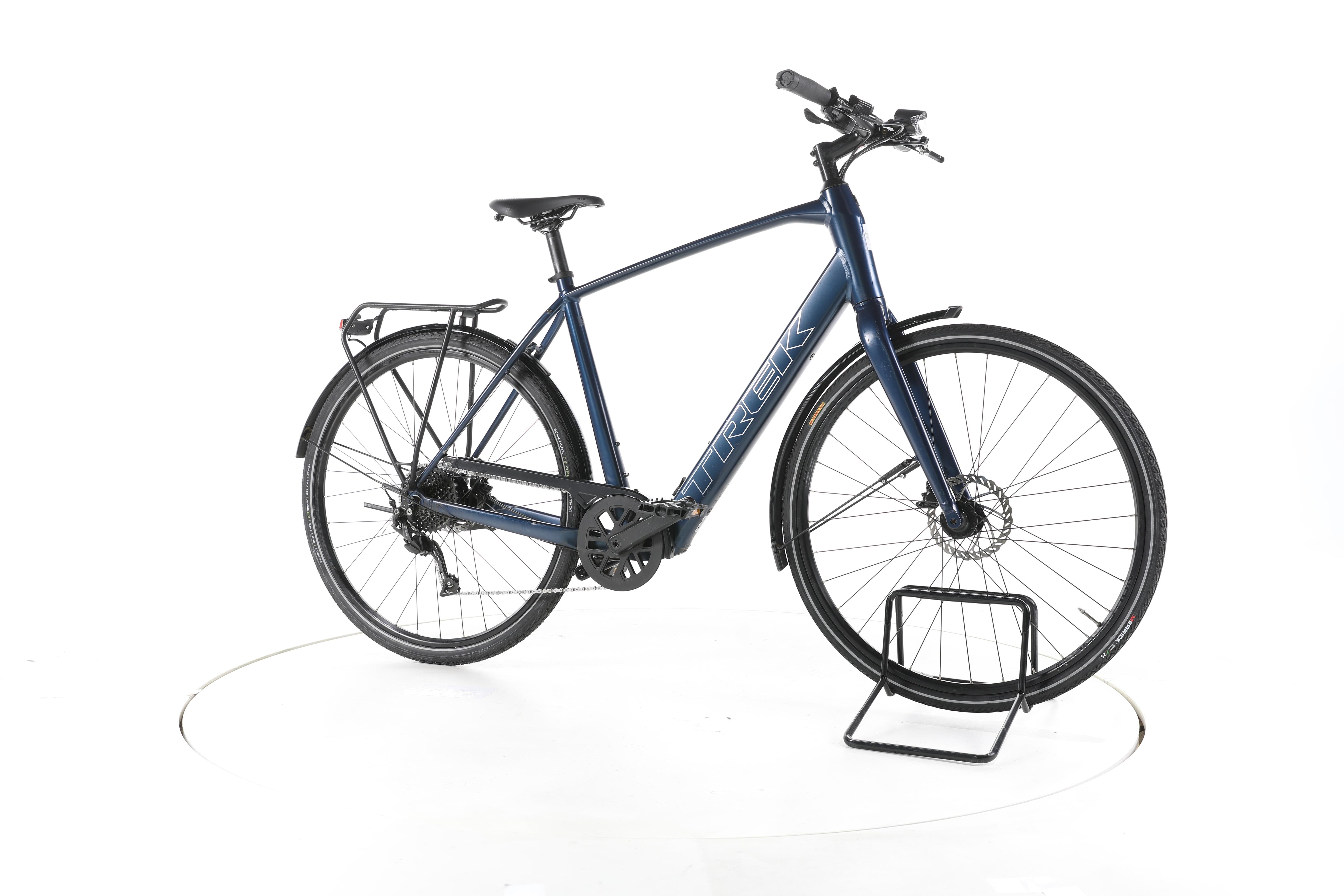Trek FX+ 2 Trekking E-Bike - Image 2