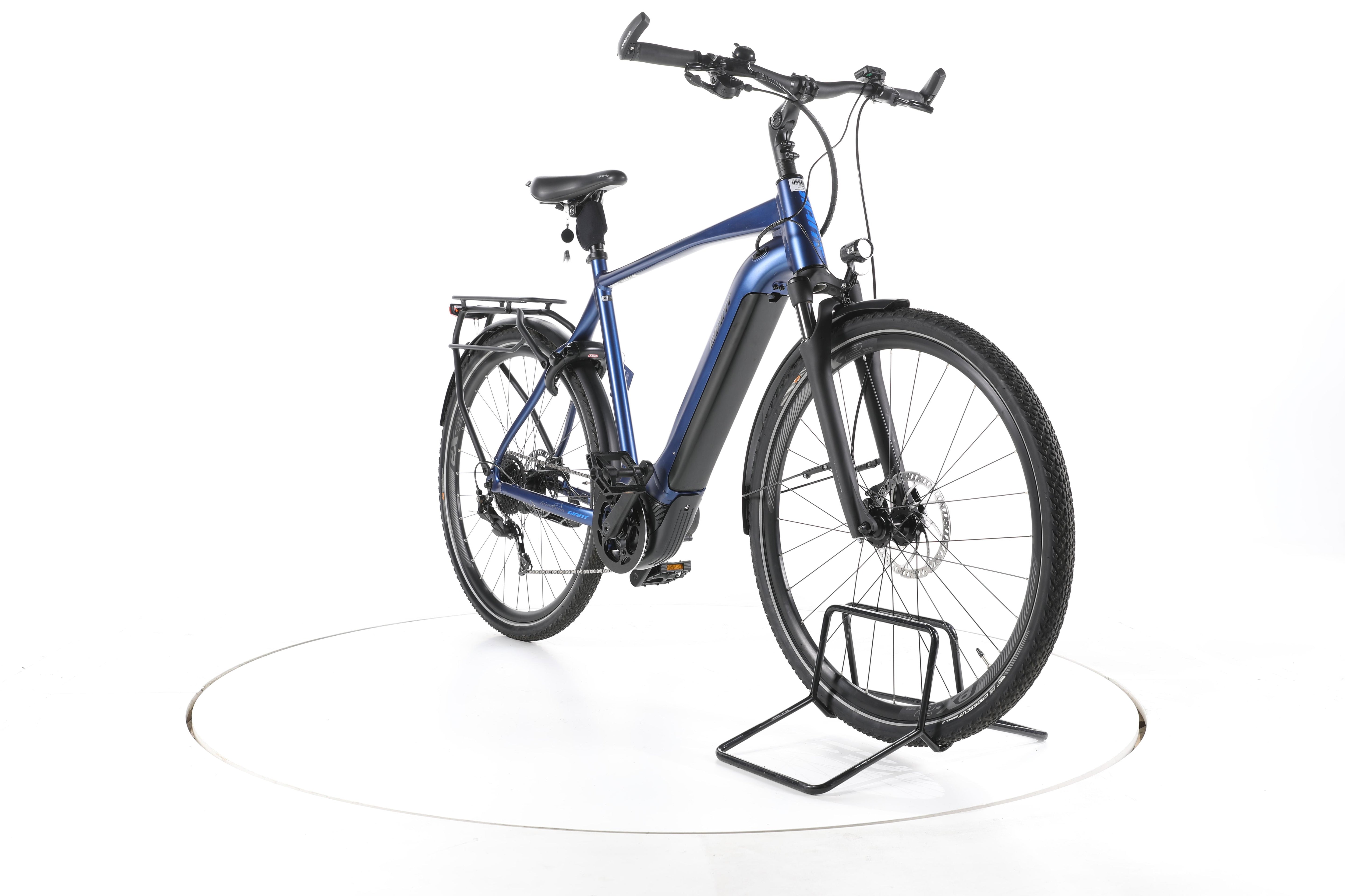 Giant Explore E+ 2 Gents Trekking E-Bike - Image 3