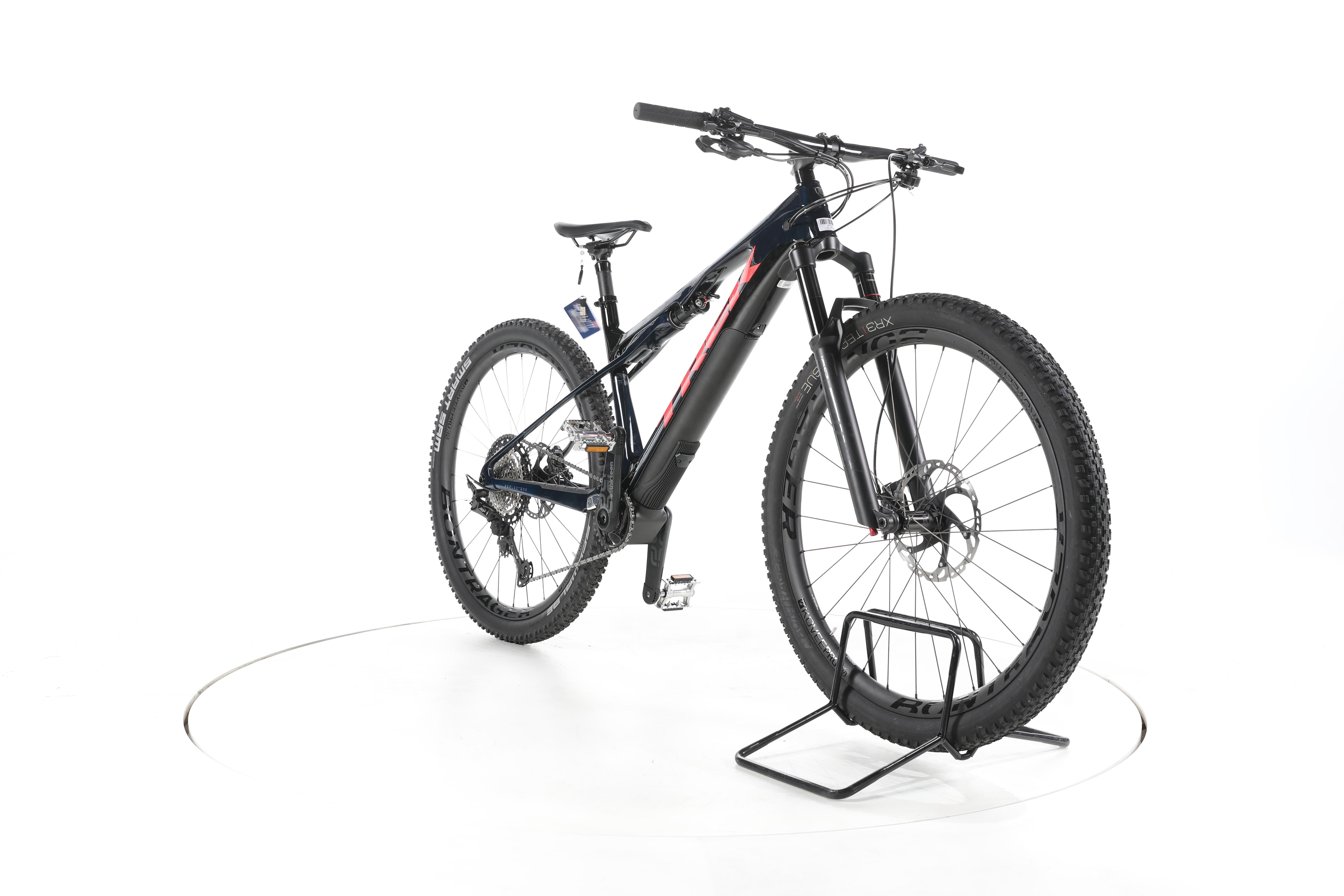 Trek E-Caliber 9.8 XT E-Bike Fully Carbon 2024 - Image 3