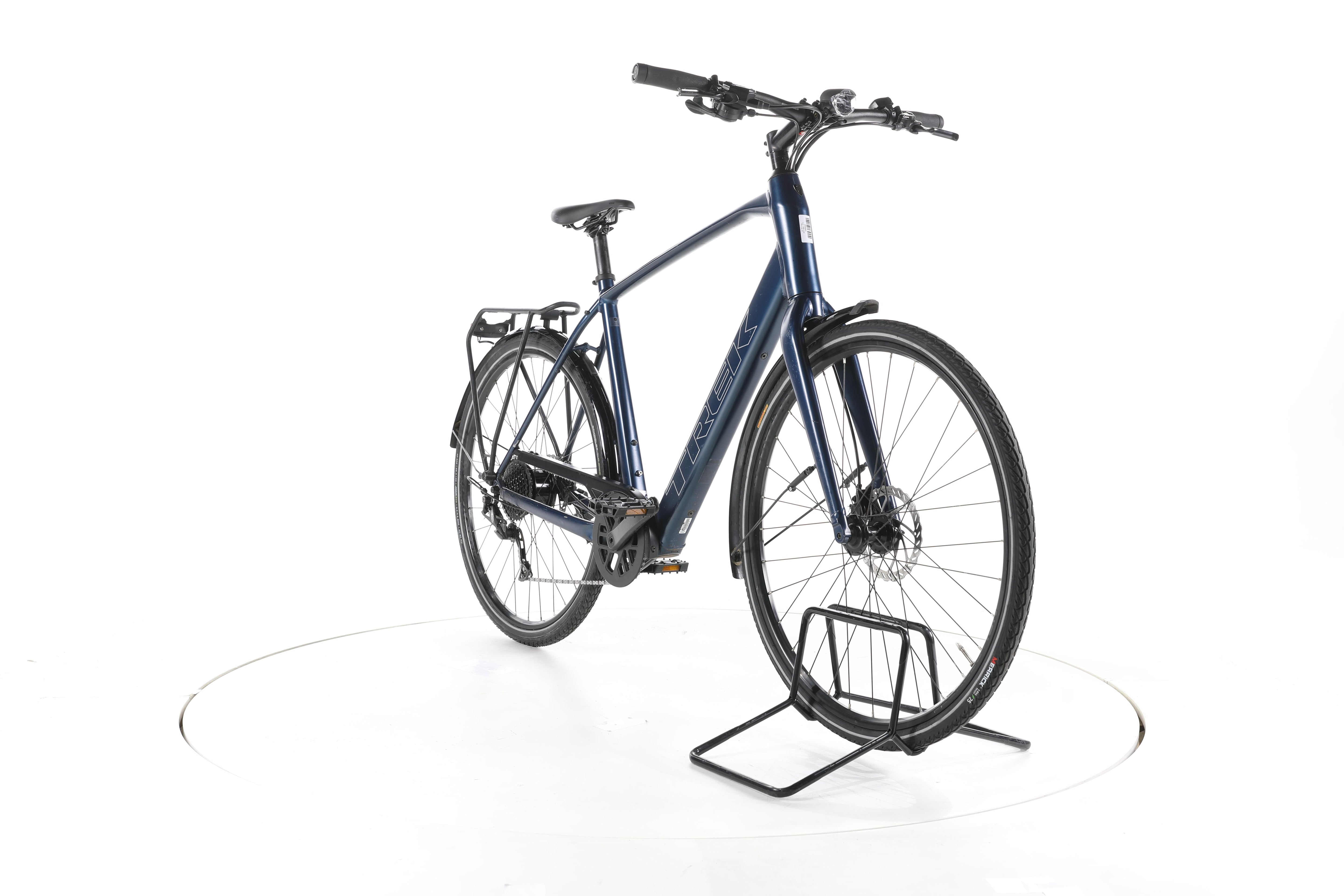 Trek FX+ 2 Trekking E-Bike - Image 3