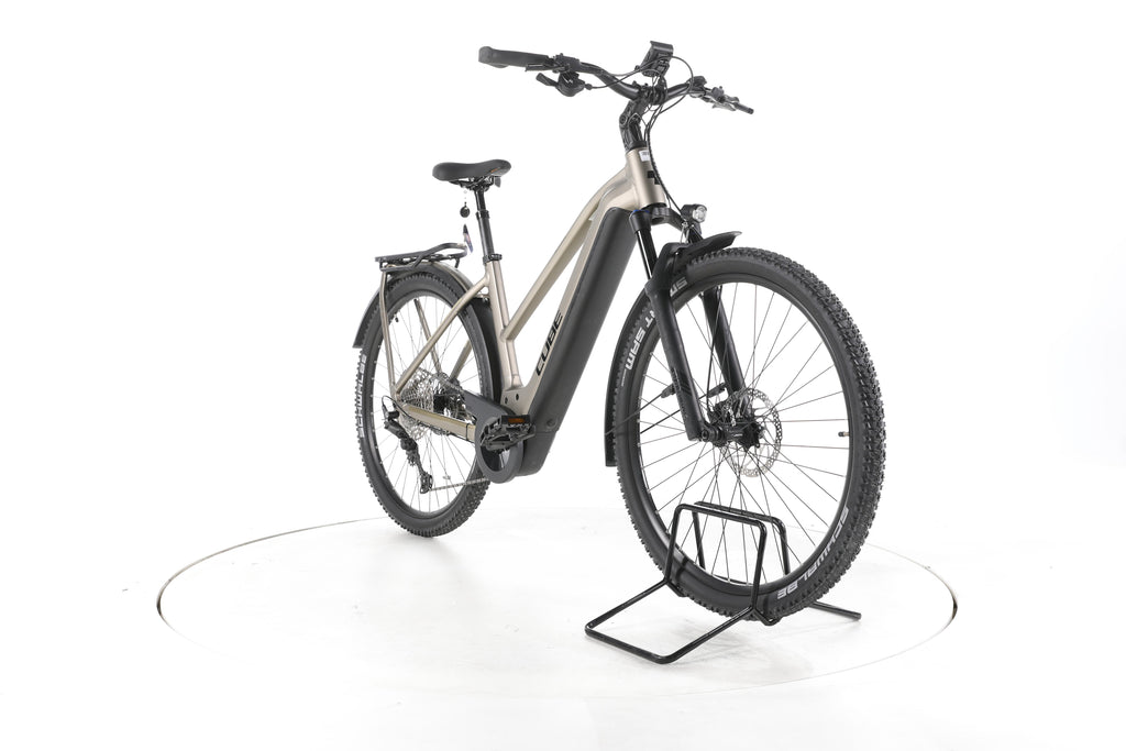 Cube Kathmandu Hybrid Pro Trekking E-Bike - Image 3