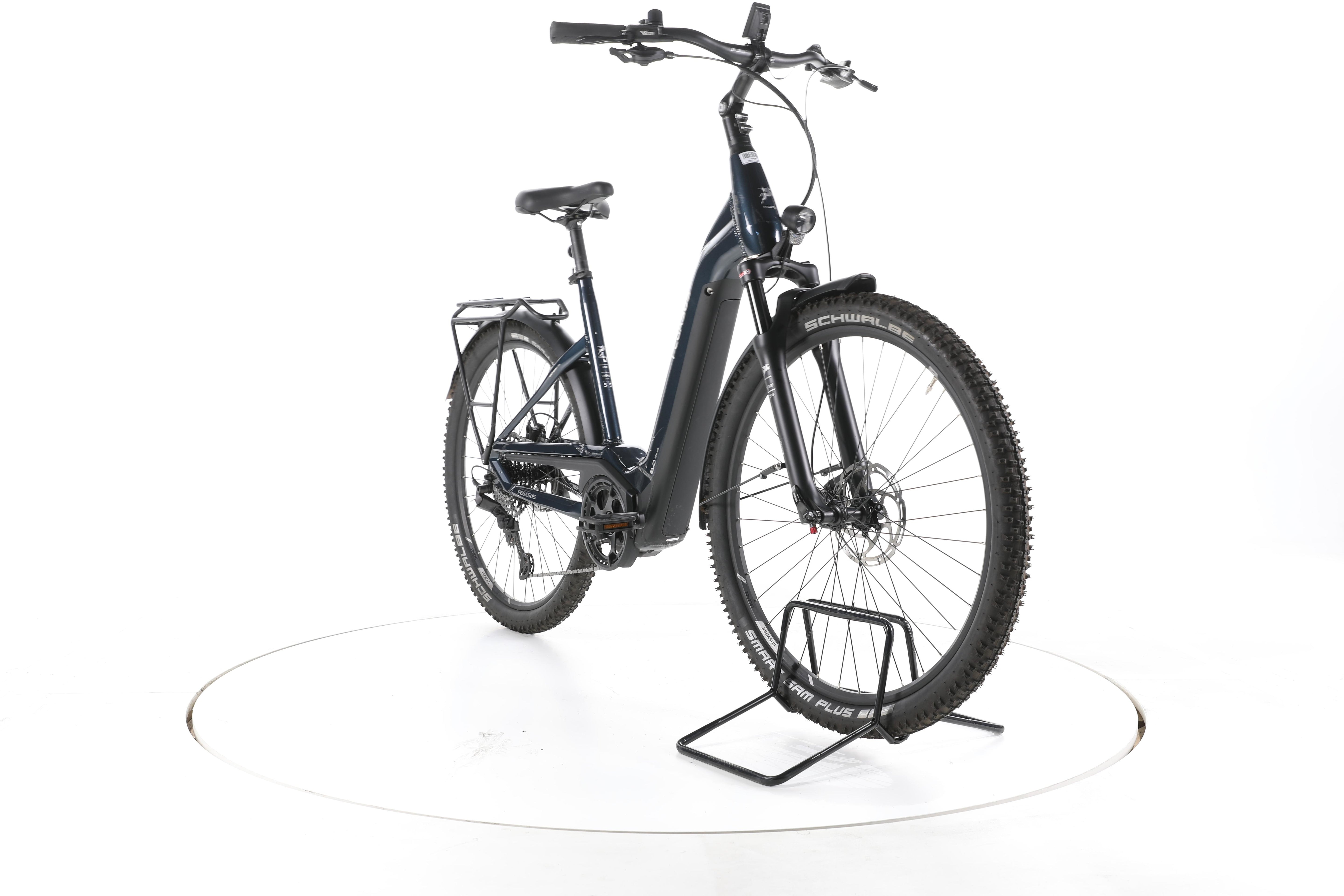 Pegasus Premio EVO 11 " 40 Years" Trekking E-Bike Tiefeinsteiger - Image 3