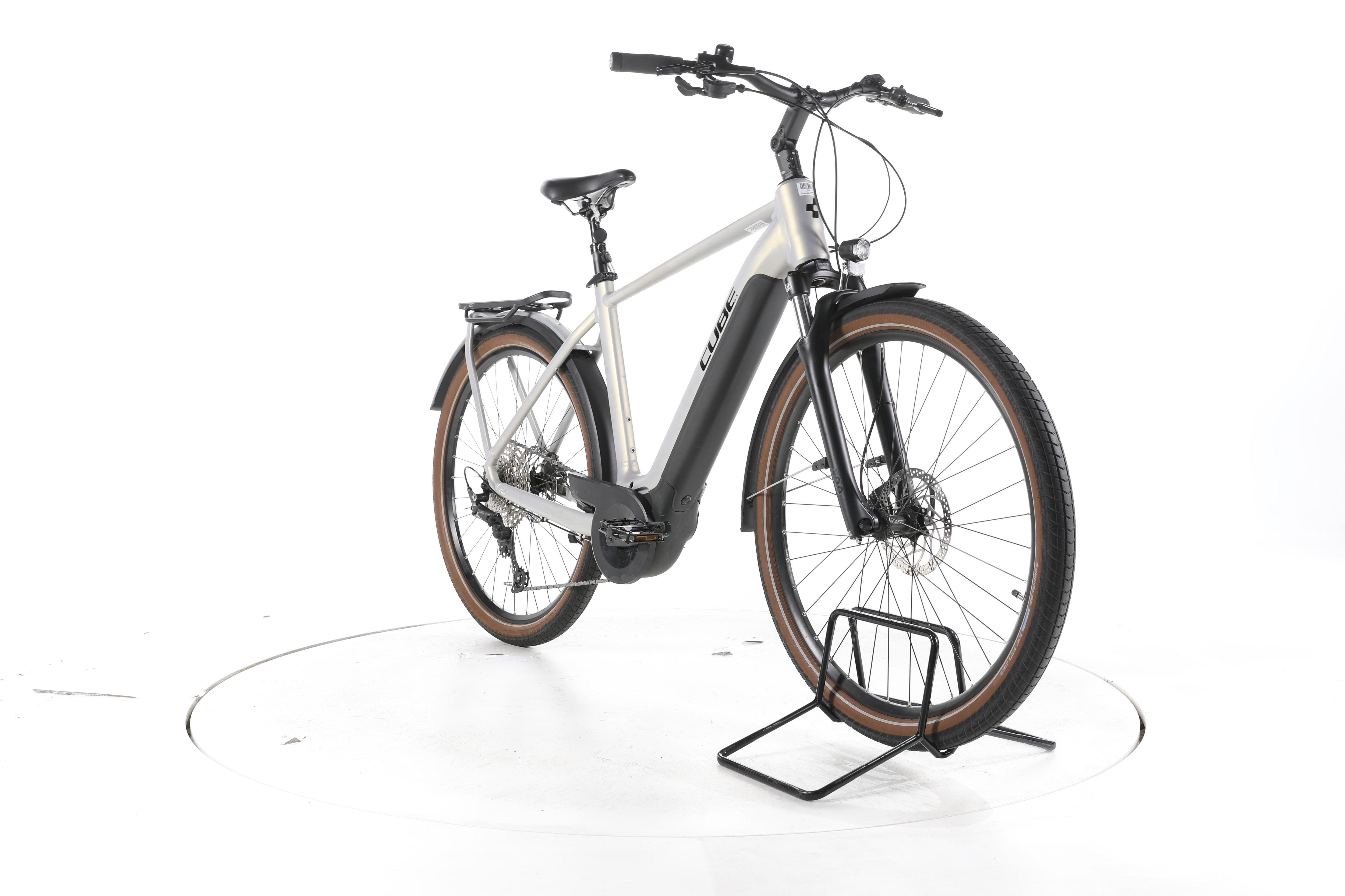 Cube Touring Hybrid Pro Trekking E-Bike - Image 3