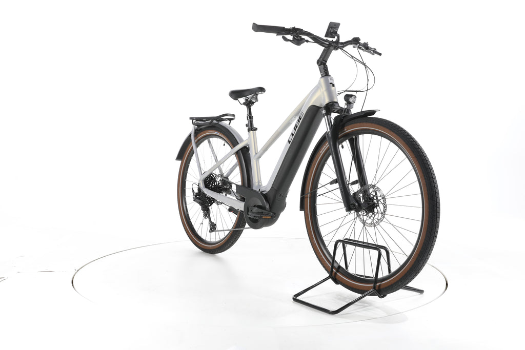 Cube Touring Hybr. Pro Trekking E-Bike - Image 3